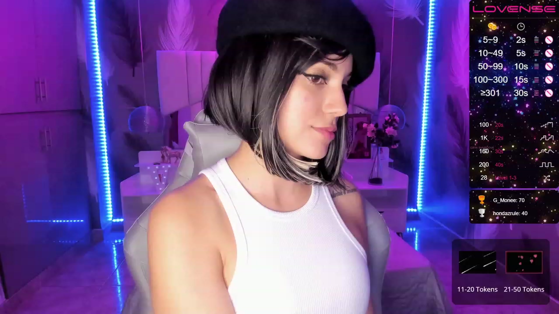 Gallery image thumbnail from SkinnyVeronik's myfreecams stream on, 01/18/2023, 13:48 image 14 of 20