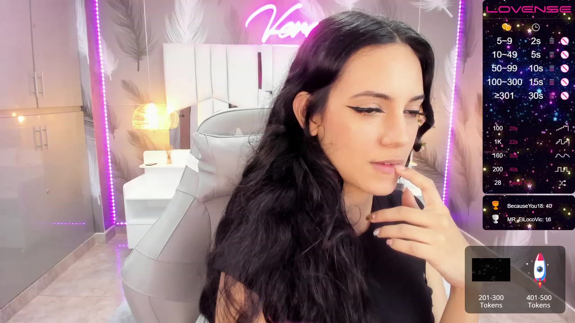 Gallery image thumbnail from SkinnyVeronik's myfreecams stream on, 01/21/2023, 14:18 image 10 of 20