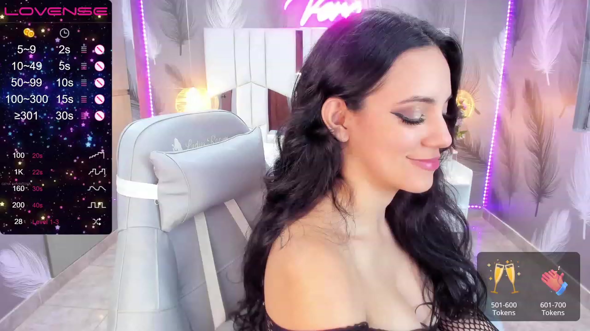Gallery image thumbnail from SkinnyVeronik's myfreecams stream on, 01/22/2023, 14:49 image 1 of 20