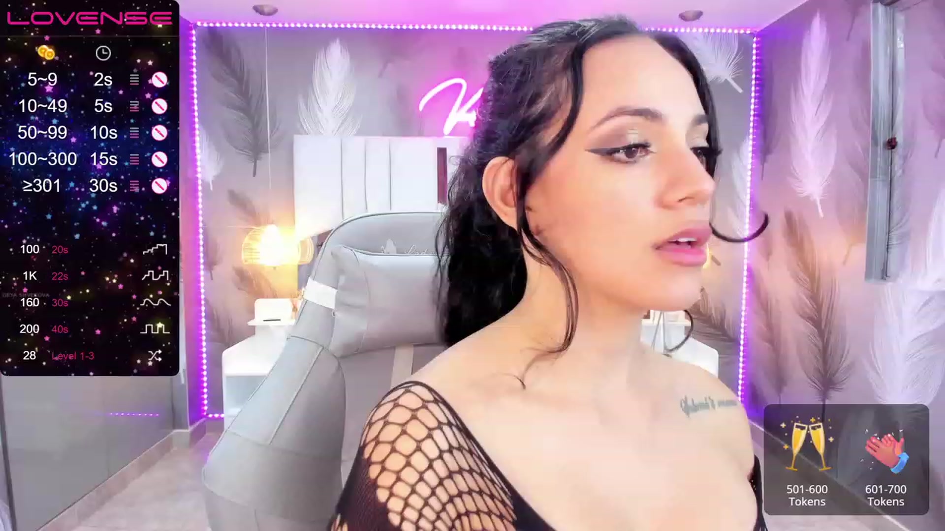 Gallery image thumbnail from SkinnyVeronik's myfreecams stream on, 01/22/2023, 14:49 image 9 of 20