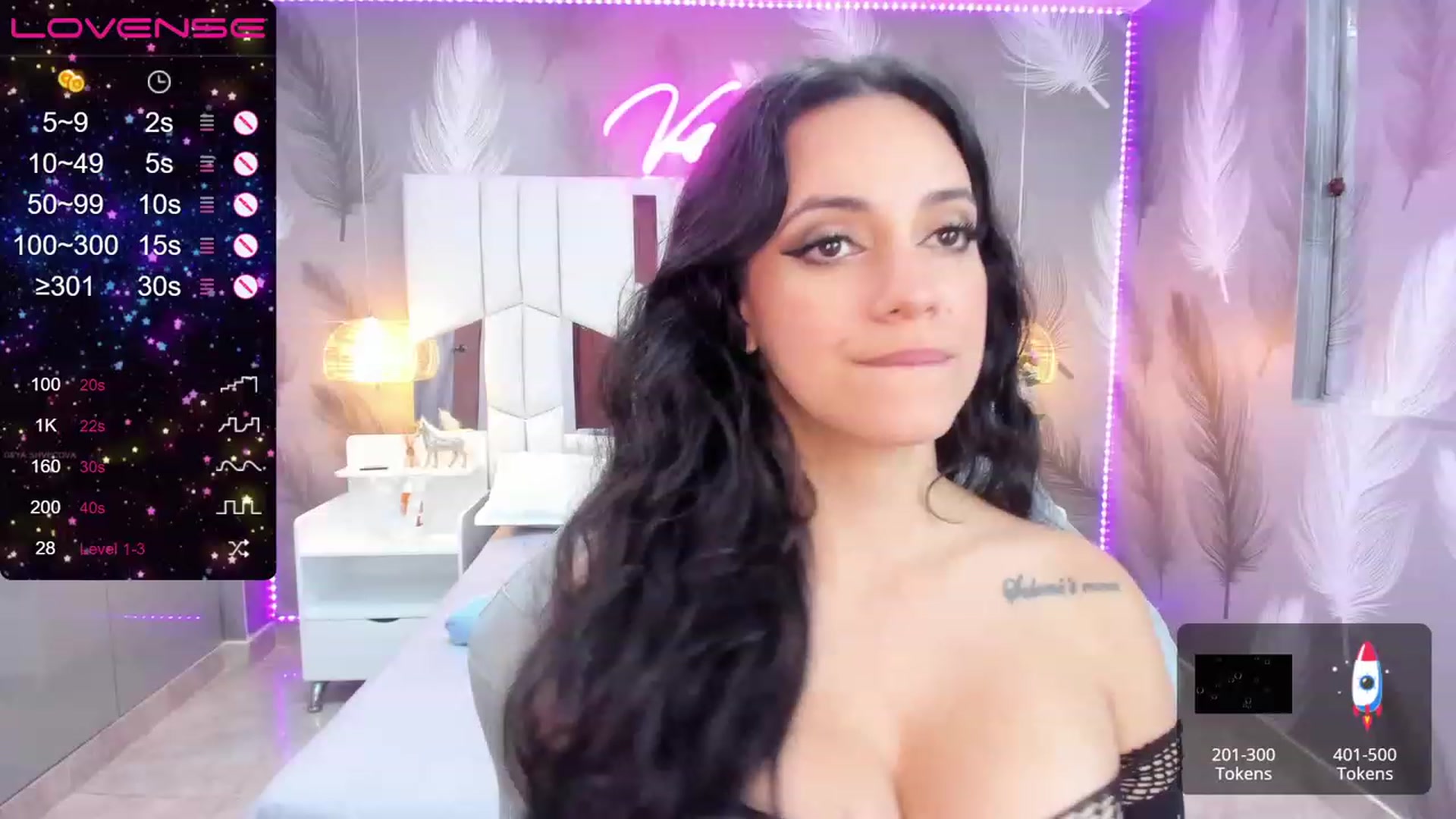 Gallery image thumbnail from SkinnyVeronik's myfreecams stream on, 01/22/2023, 17:38 image 6 of 20