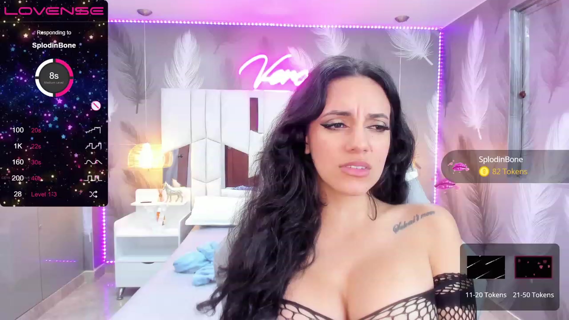 Gallery image thumbnail from SkinnyVeronik's myfreecams stream on, 01/22/2023, 17:38 image 10 of 20