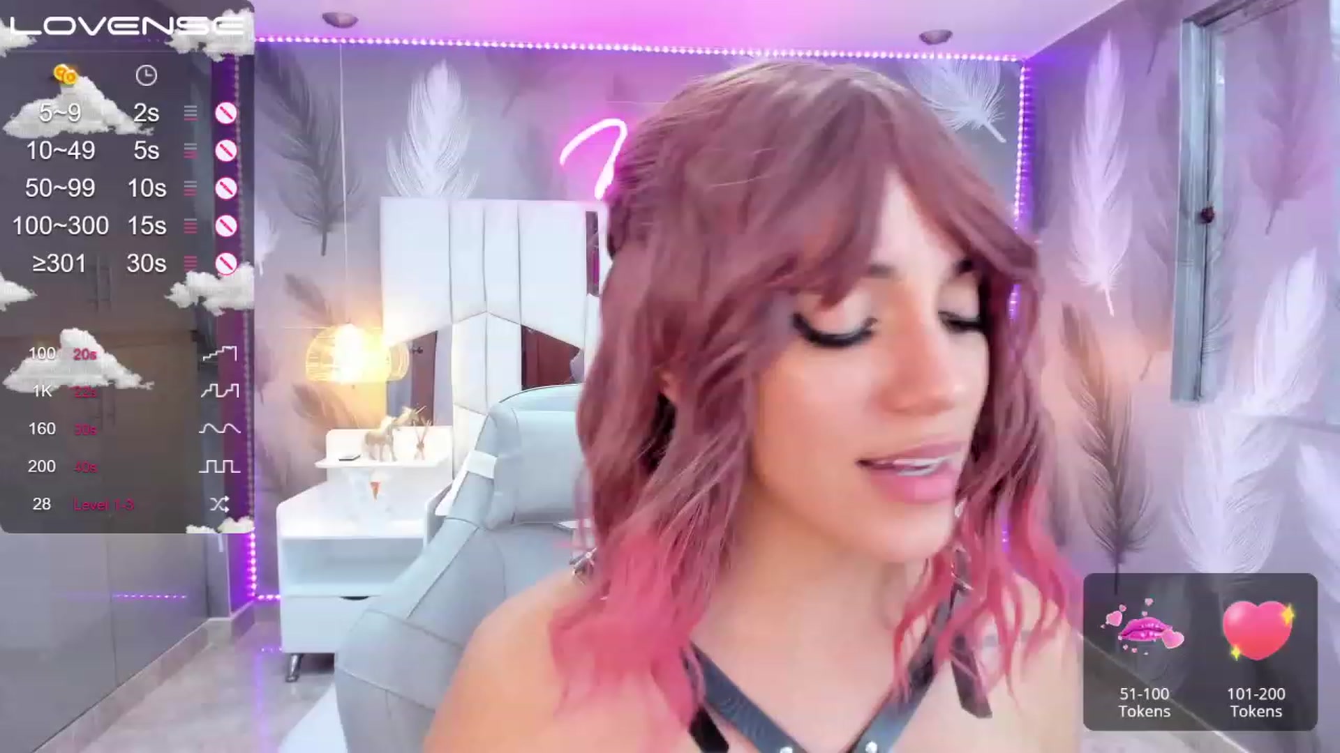Gallery image thumbnail from SkinnyVeronik's myfreecams stream on, 01/27/2023, 17:04 image 17 of 20