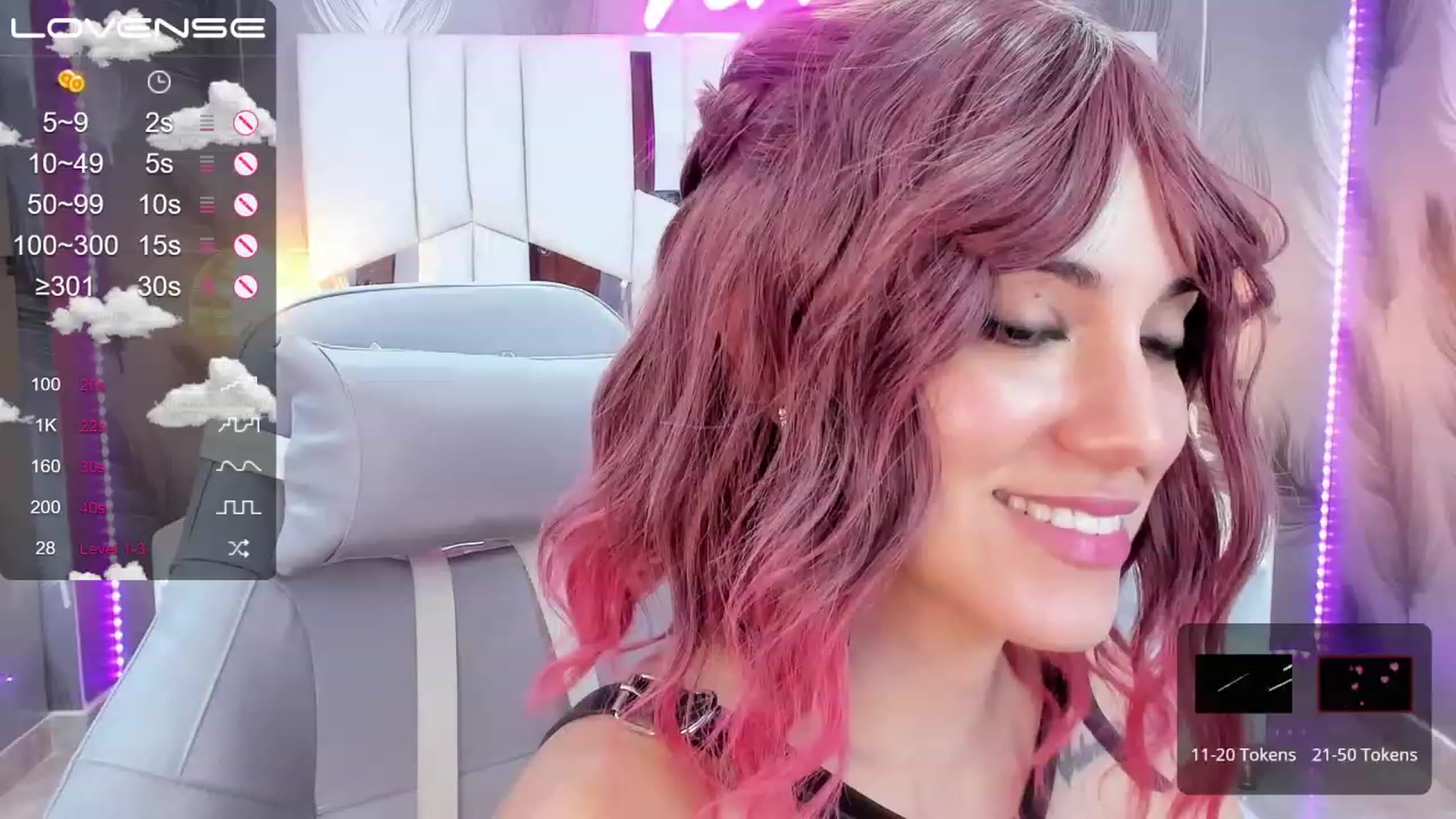 Gallery image thumbnail from SkinnyVeronik's myfreecams stream on, 01/27/2023, 17:04 image 6 of 20
