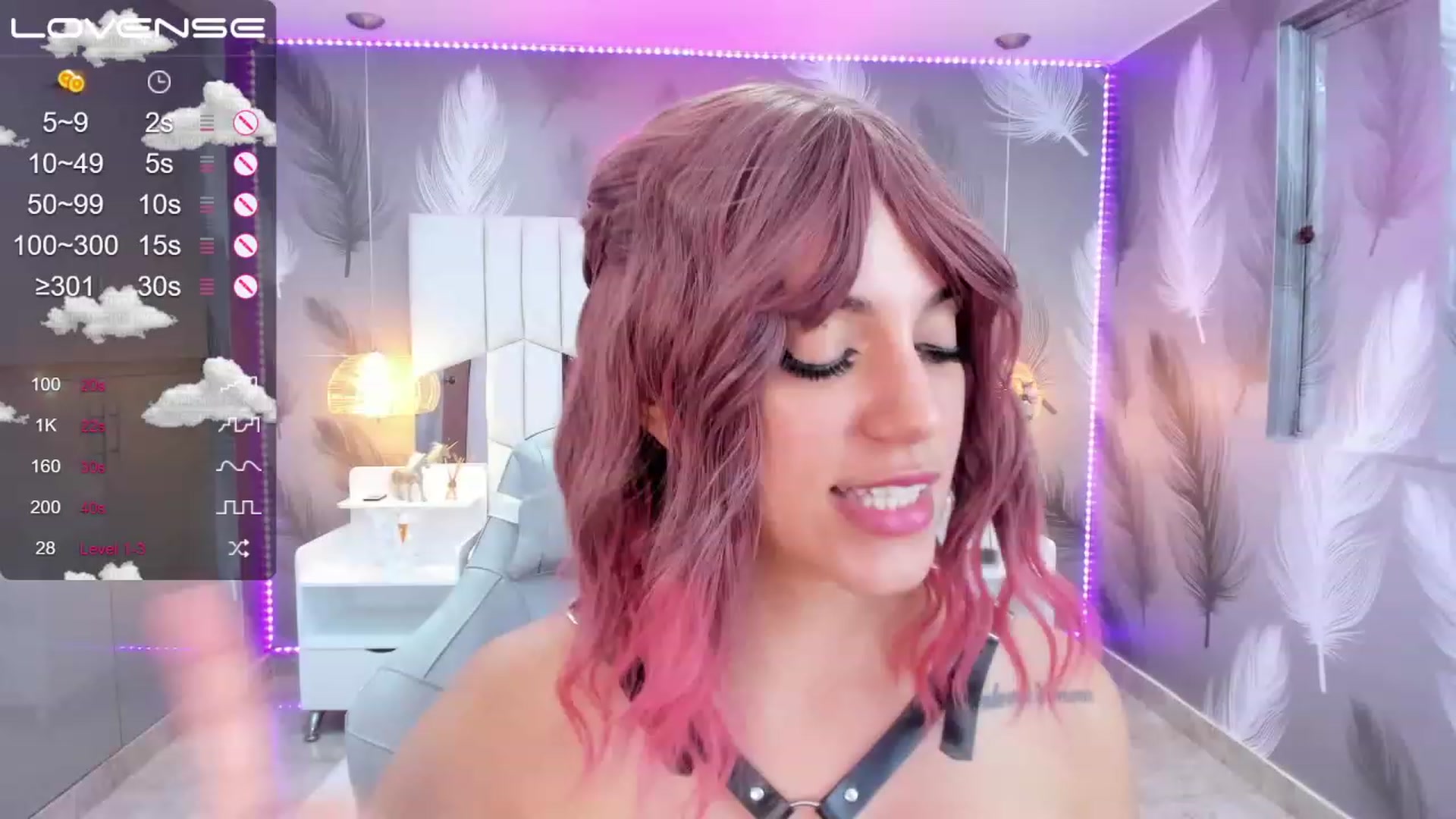 Gallery image thumbnail from SkinnyVeronik's myfreecams stream on, 01/27/2023, 17:04 image 18 of 20
