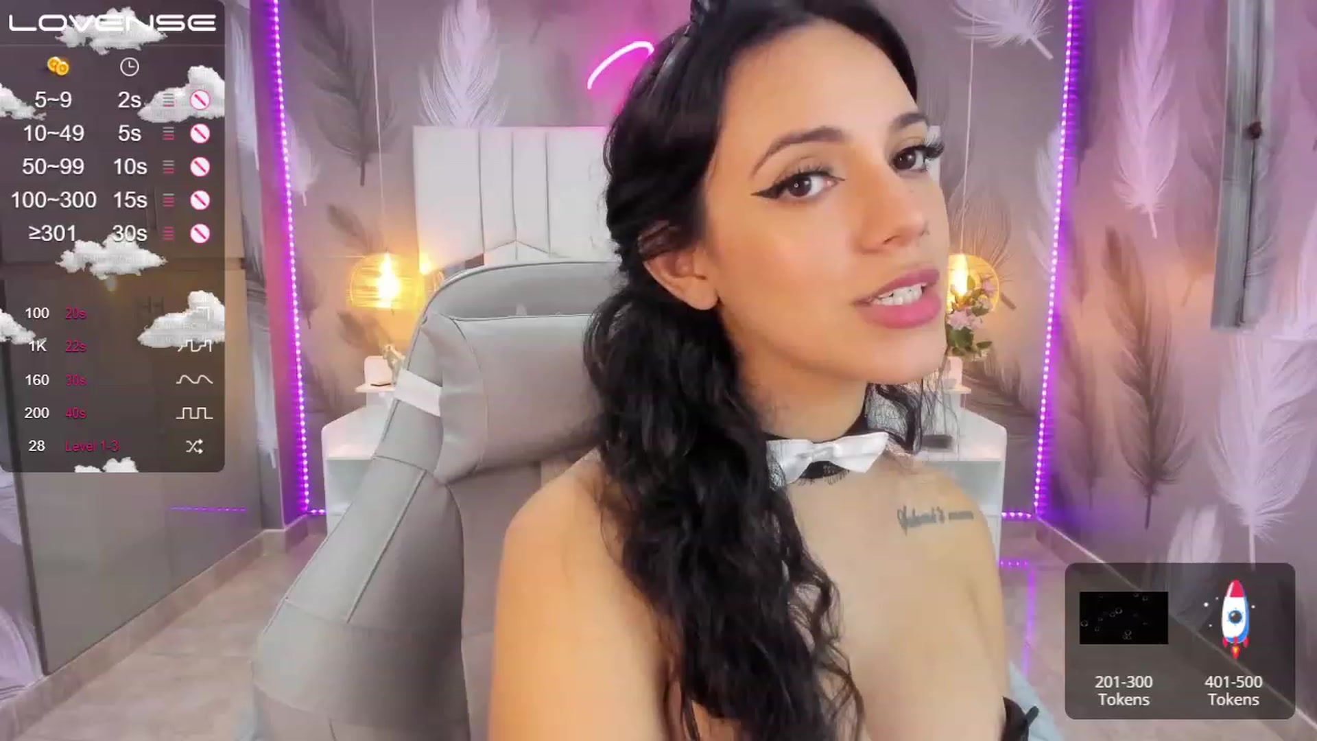 Gallery image thumbnail from SkinnyVeronik's myfreecams stream on, 01/28/2023, 15:26 image 19 of 20