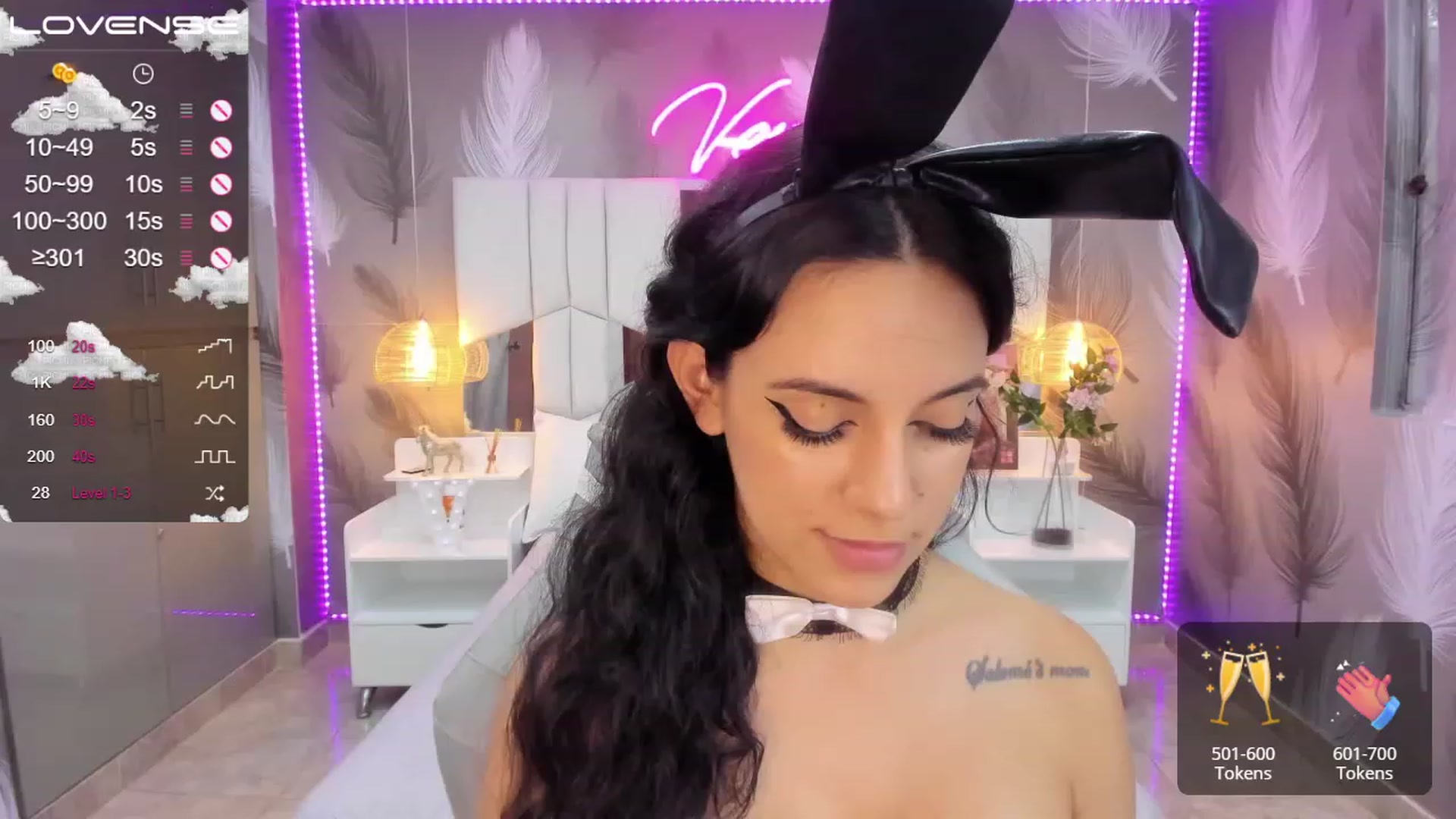 Gallery image thumbnail from SkinnyVeronik's myfreecams stream on, 01/28/2023, 17:06 image 12 of 20