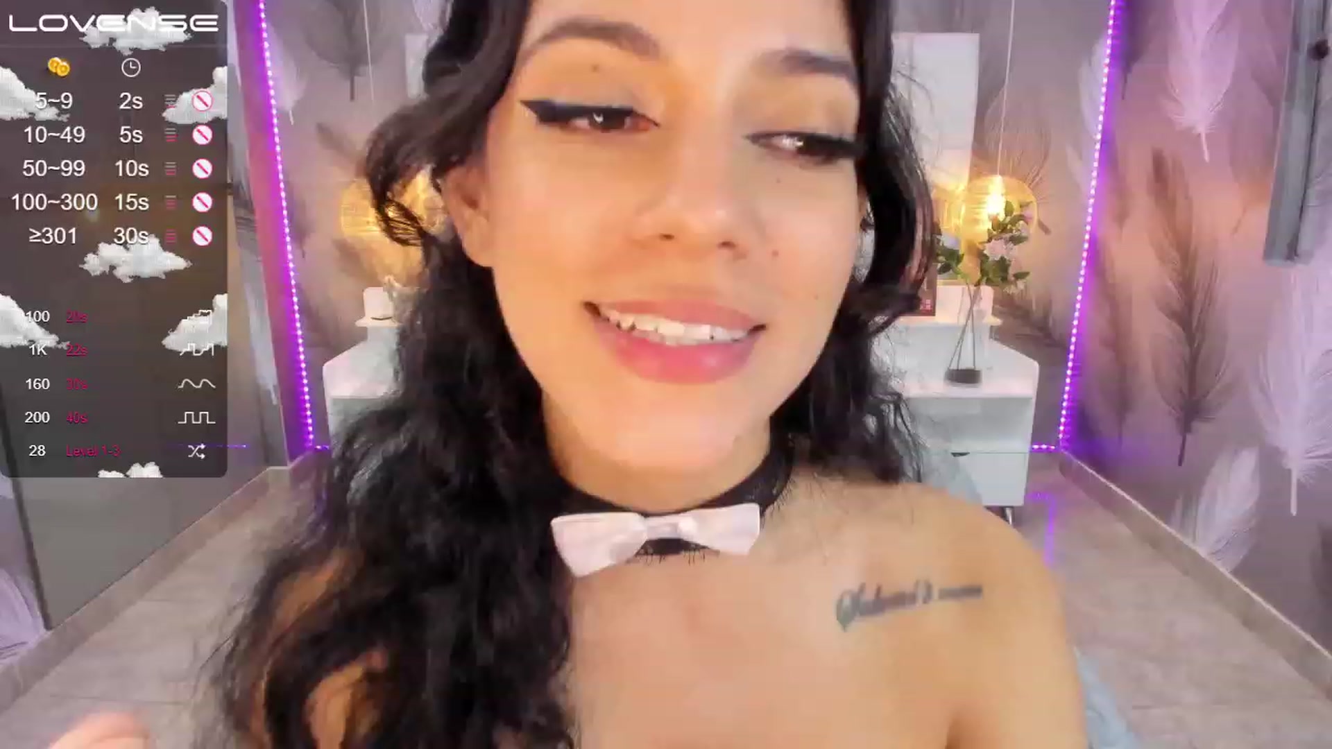 Gallery image thumbnail from SkinnyVeronik's myfreecams stream on, 01/28/2023, 17:06 image 7 of 20