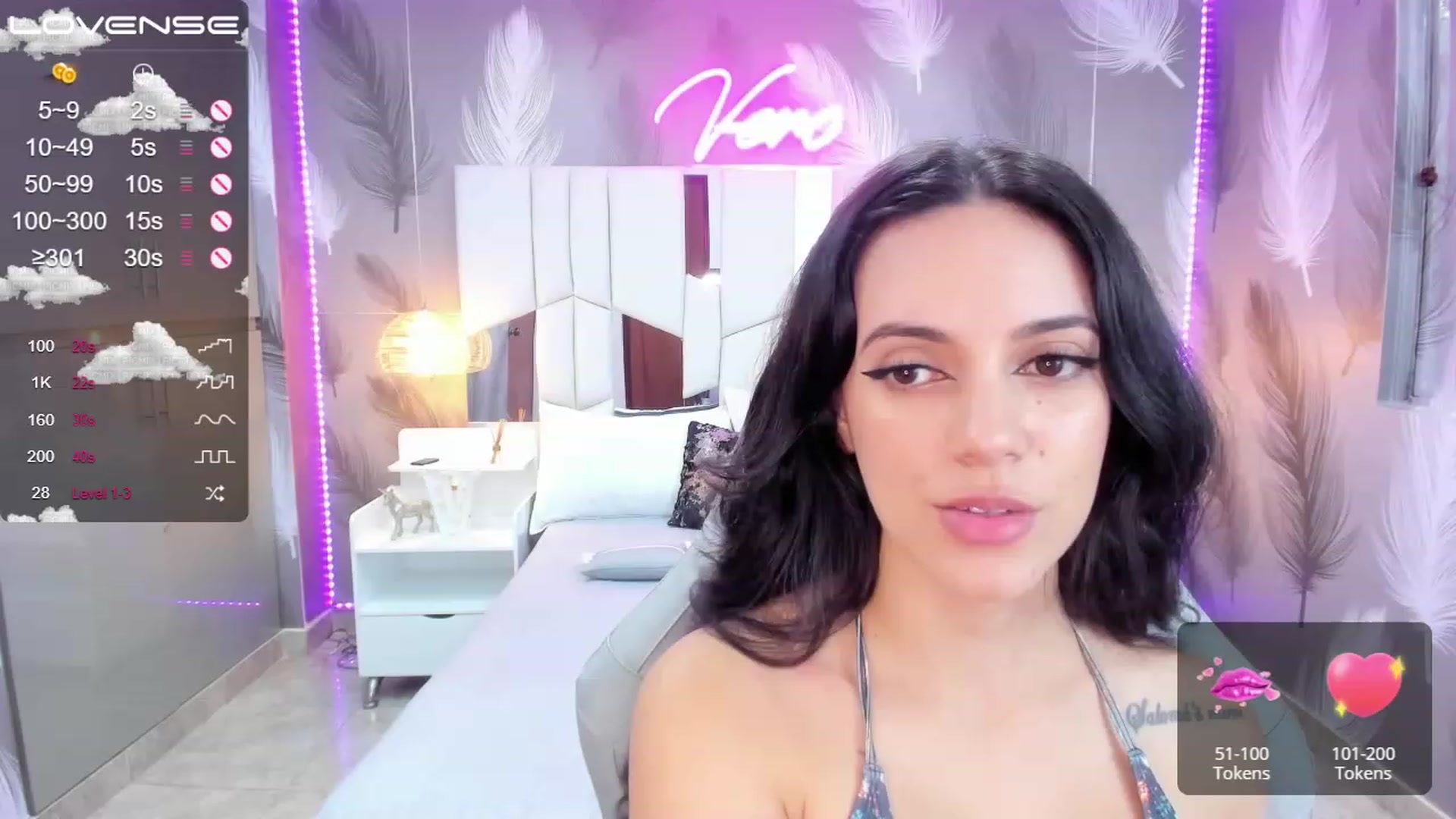 Gallery image thumbnail from SkinnyVeronik's myfreecams stream on, 01/30/2023, 13:24 image 9 of 20