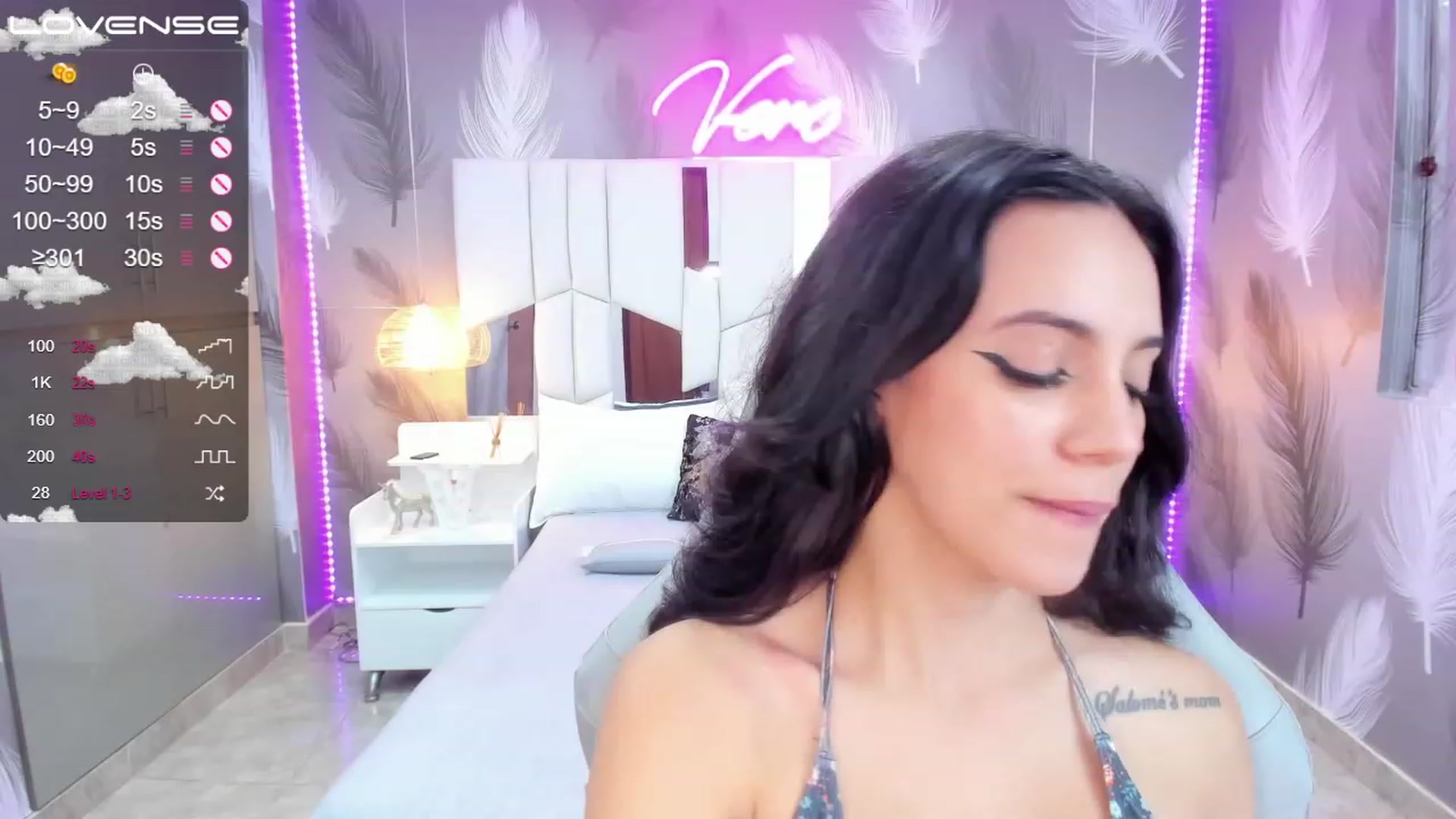 Gallery image thumbnail from SkinnyVeronik's myfreecams stream on, 01/30/2023, 13:24 image 8 of 20
