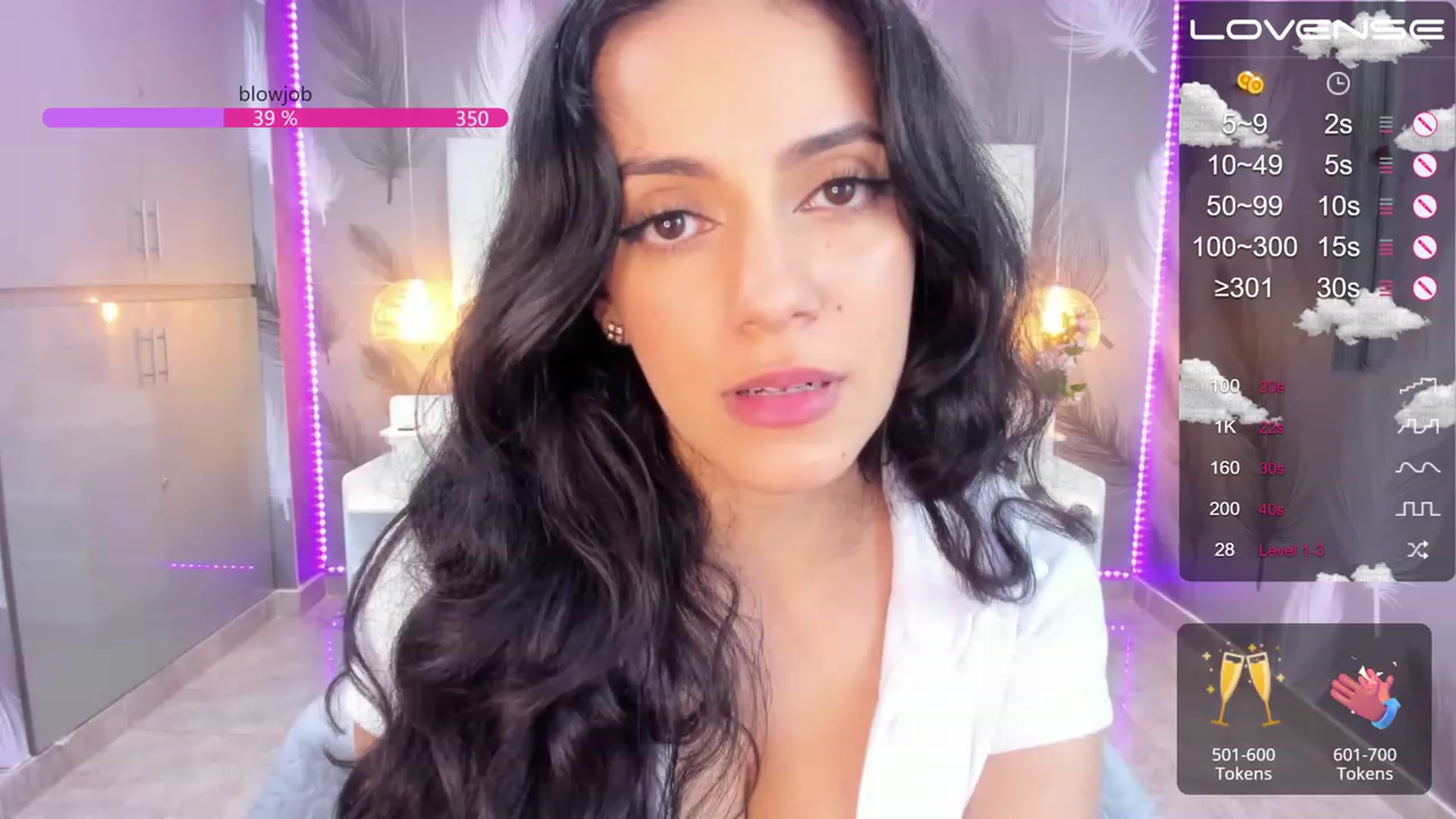 Gallery image thumbnail from SkinnyVeronik's myfreecams stream on, 01/31/2023, 14:22 image 12 of 20