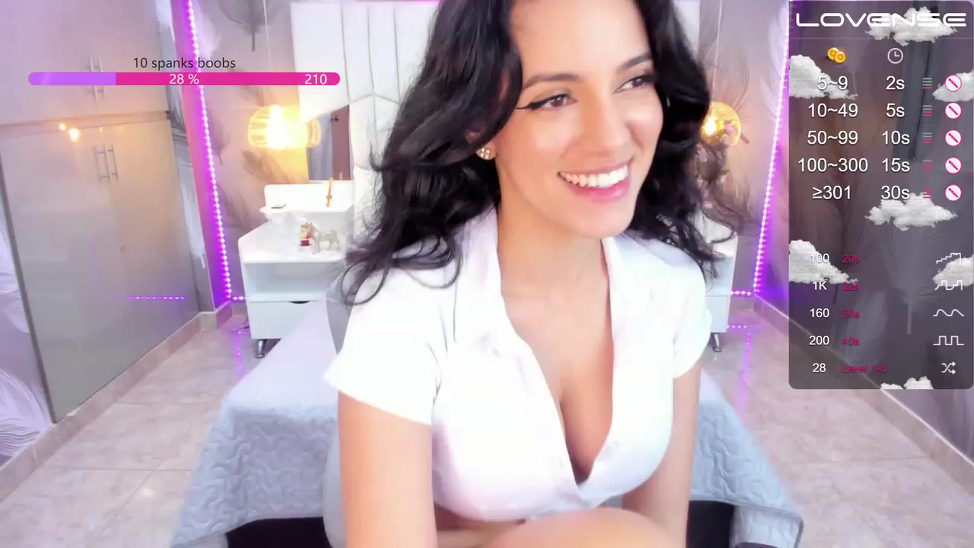Gallery image thumbnail from SkinnyVeronik's myfreecams stream on, 01/31/2023, 14:22 image 9 of 20