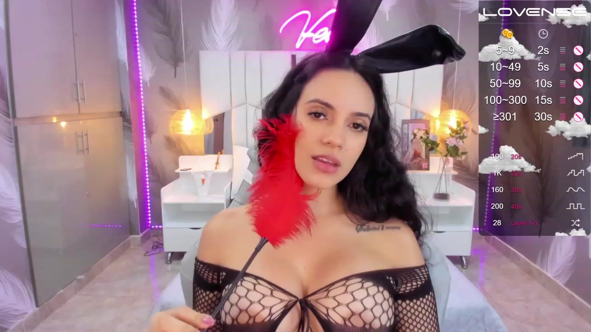 Gallery image thumbnail from SkinnyVeronik's myfreecams stream on, 02/01/2023, 12:03 image 14 of 20