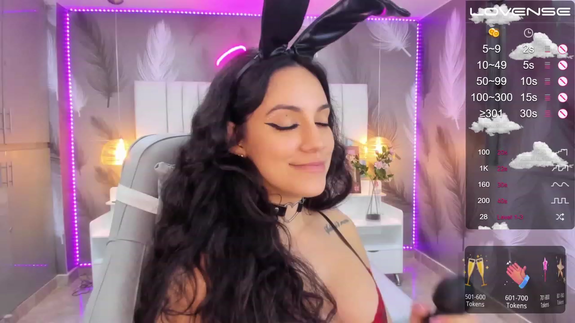 Gallery image thumbnail from SkinnyVeronik's myfreecams stream on, 02/01/2023, 15:31 image 13 of 20