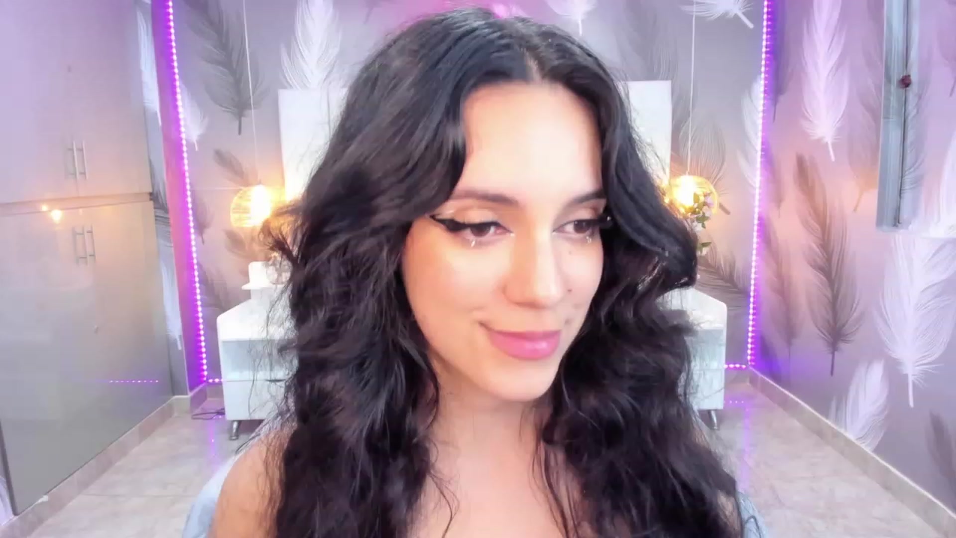 Gallery image thumbnail from SkinnyVeronik's myfreecams stream on, 02/02/2023, 17:56 image 20 of 20