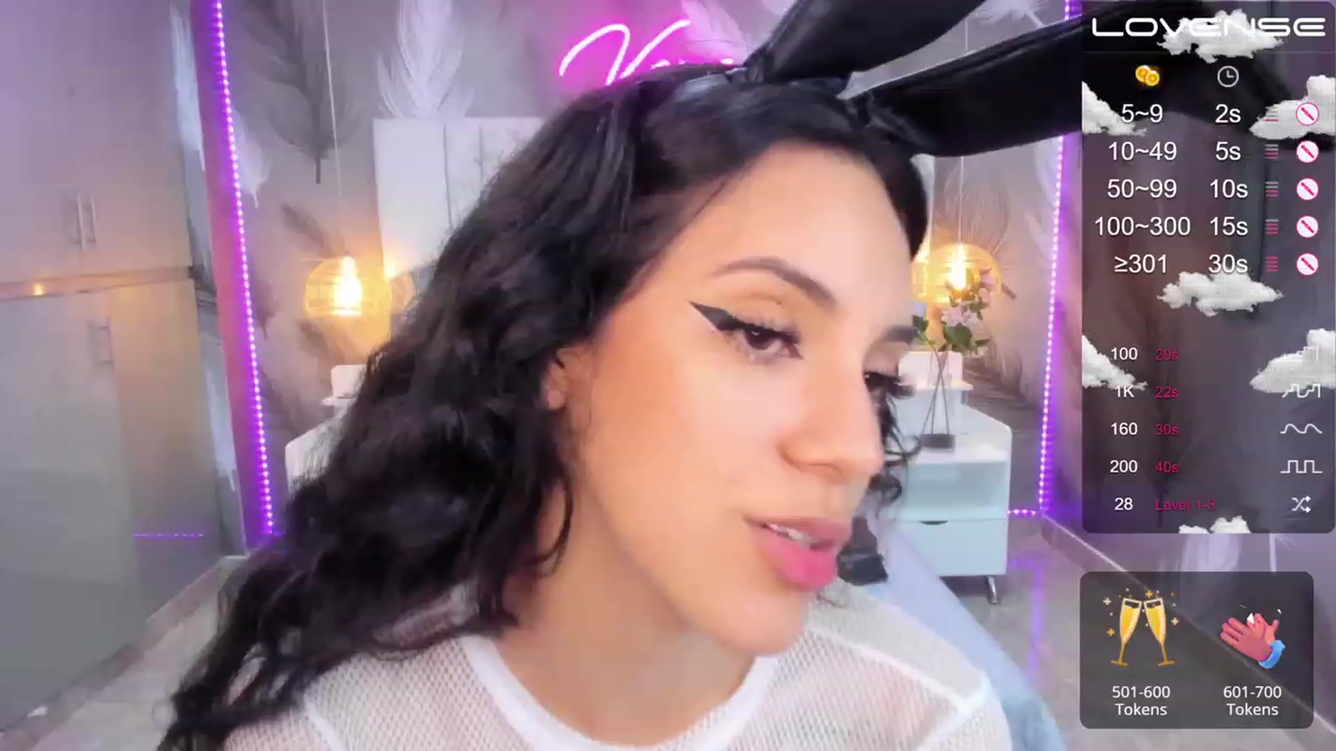 Gallery image thumbnail from SkinnyVeronik's myfreecams stream on, 02/03/2023, 13:52 image 12 of 20