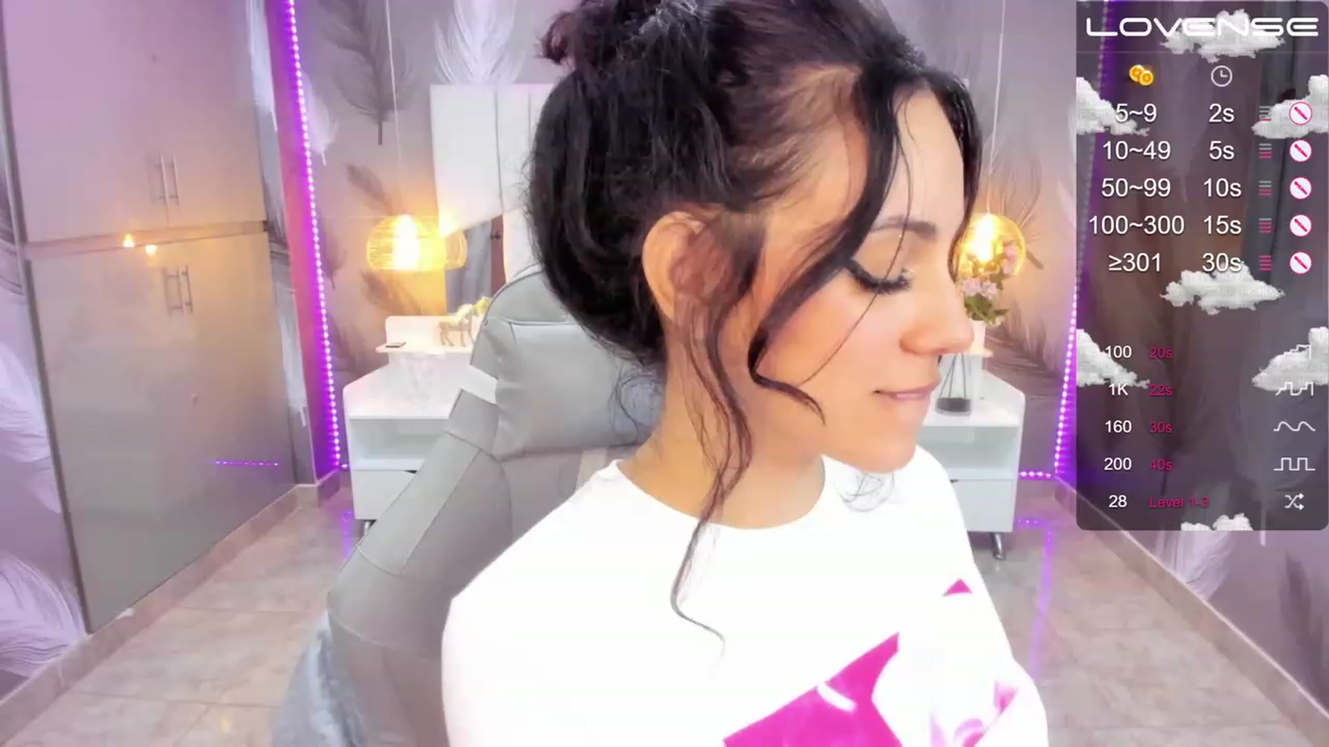 Gallery image thumbnail from SkinnyVeronik's myfreecams stream on, 02/04/2023, 13:19 image 8 of 20