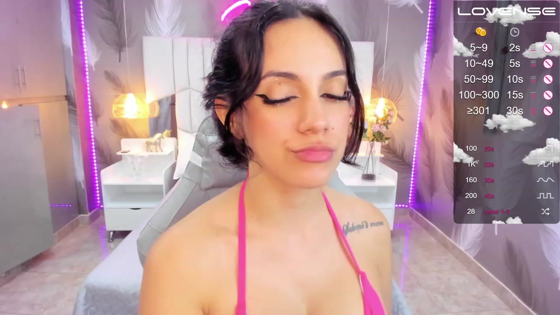 Gallery image thumbnail from SkinnyVeronik's myfreecams stream on, 02/04/2023, 13:38 image 10 of 20