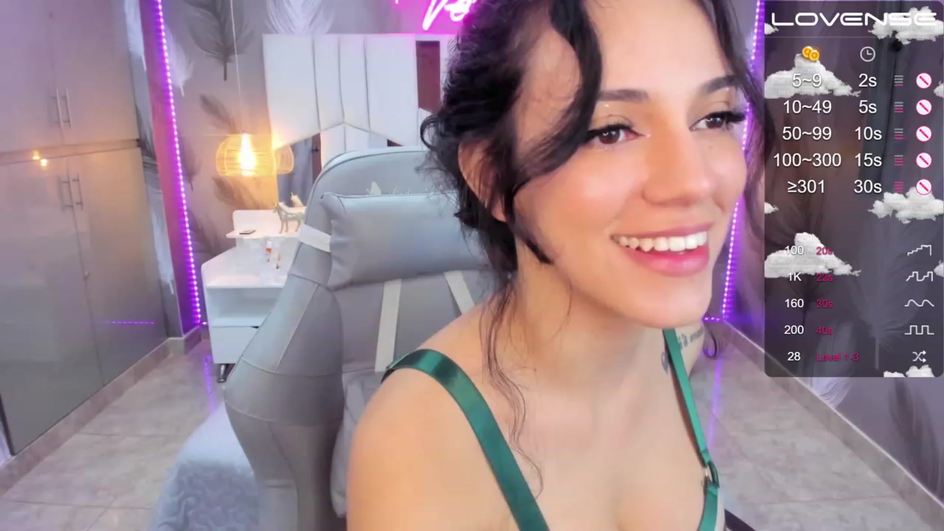 Gallery image thumbnail from SkinnyVeronik's myfreecams stream on, 02/05/2023, 12:27 image 20 of 20