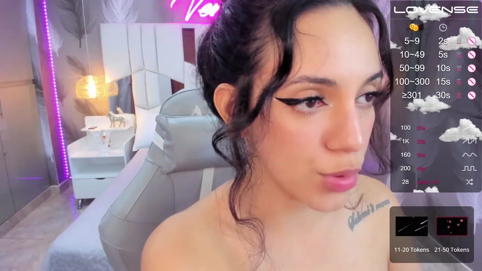 Gallery image thumbnail from SkinnyVeronik's myfreecams stream on, 02/05/2023, 14:04 image 20 of 20