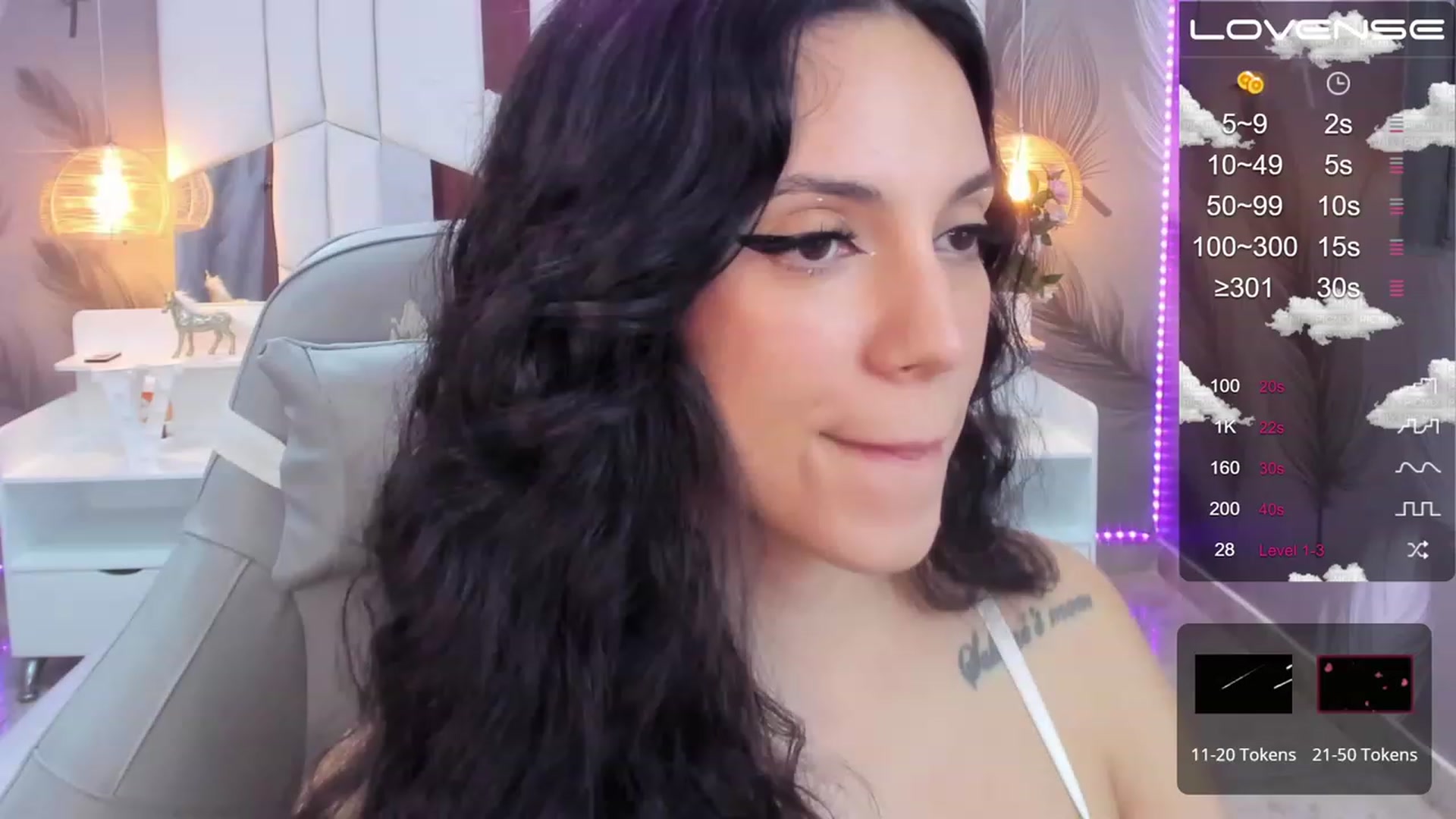 Gallery image thumbnail from SkinnyVeronik's myfreecams stream on, 02/05/2023, 15:07 image 10 of 20