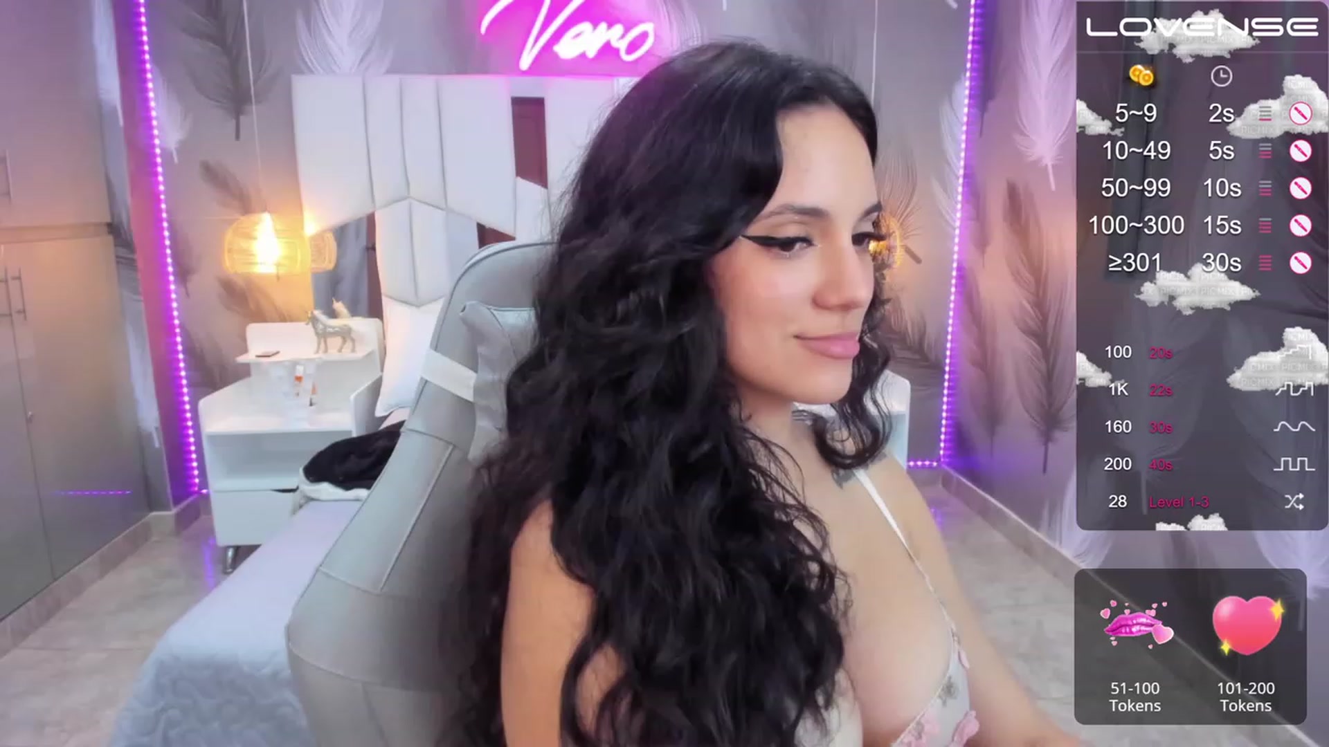 Gallery image thumbnail from SkinnyVeronik's myfreecams stream on, 02/05/2023, 16:00 image 10 of 20