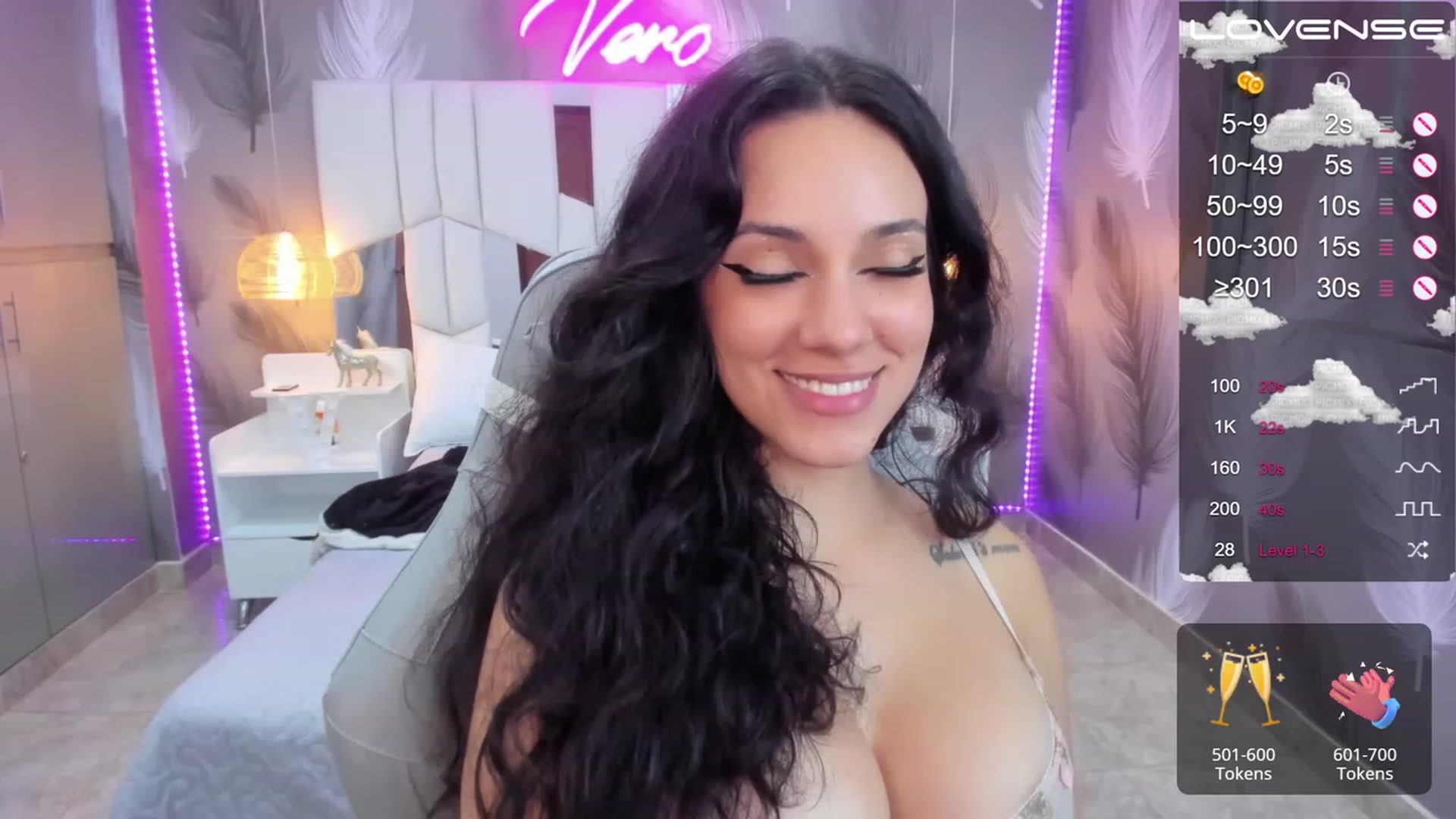 Gallery image thumbnail from SkinnyVeronik's myfreecams stream on, 02/05/2023, 16:00 image 14 of 20