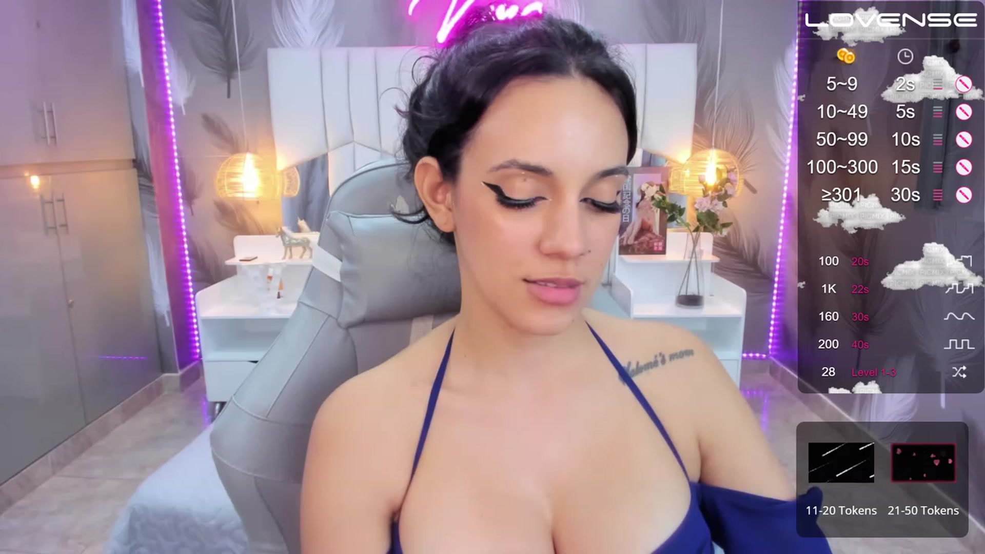 Gallery image thumbnail from SkinnyVeronik's myfreecams stream on, 02/05/2023, 17:02 image 15 of 20