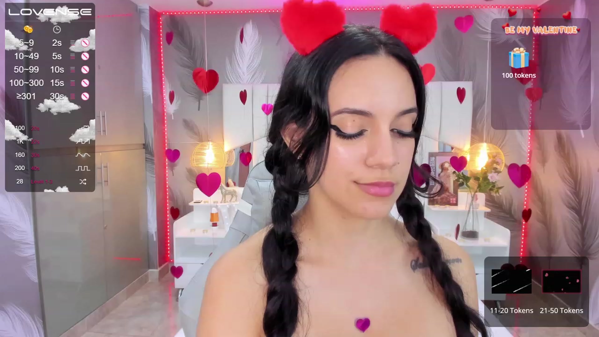 Gallery image thumbnail from SkinnyVeronik's myfreecams stream on, 02/13/2023, 14:44 image 8 of 20