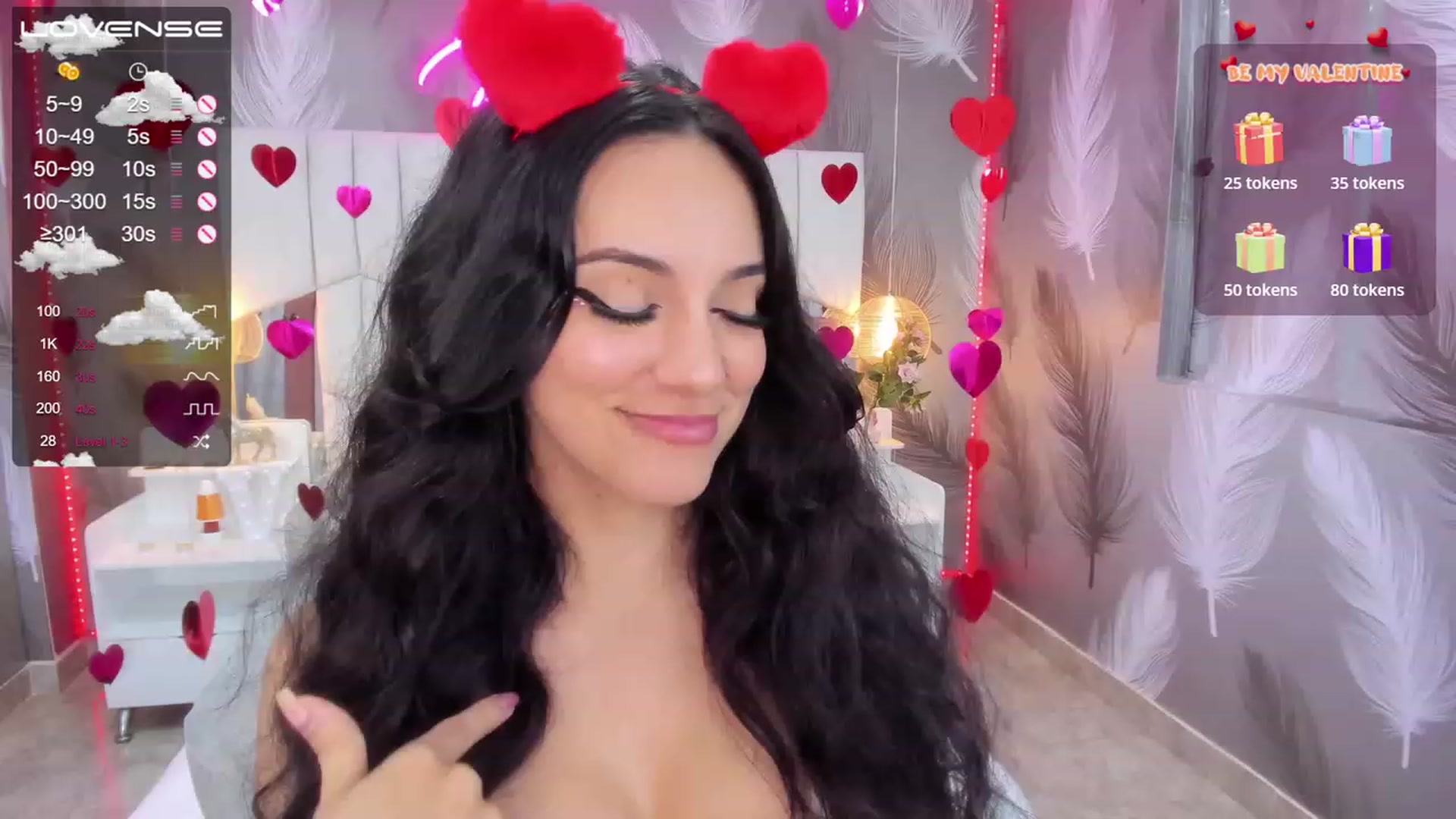 Gallery image thumbnail from SkinnyVeronik's myfreecams stream on, 02/13/2023, 14:44 image 18 of 20