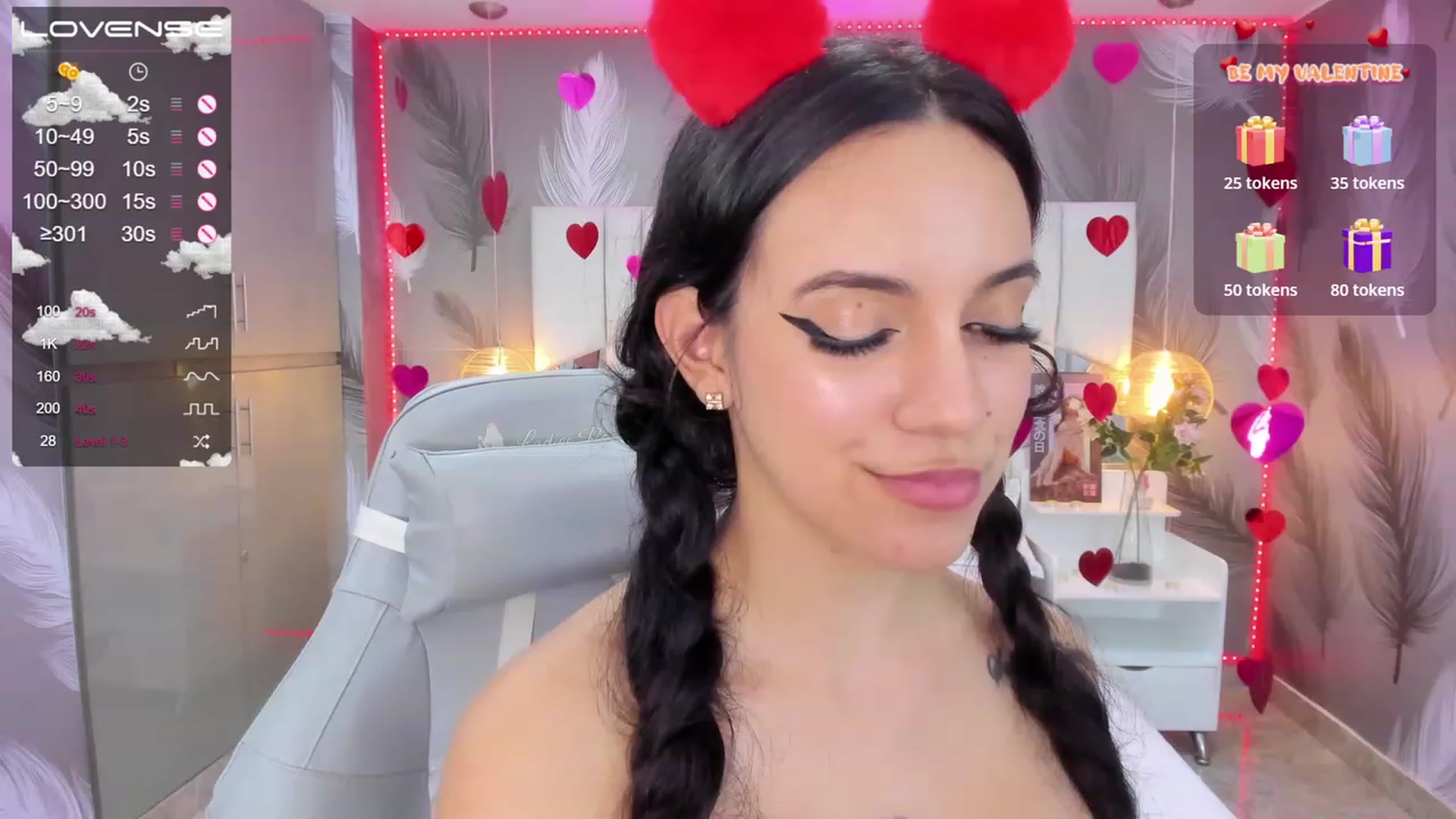 Gallery image thumbnail from SkinnyVeronik's myfreecams stream on, 02/13/2023, 14:44 image 10 of 20