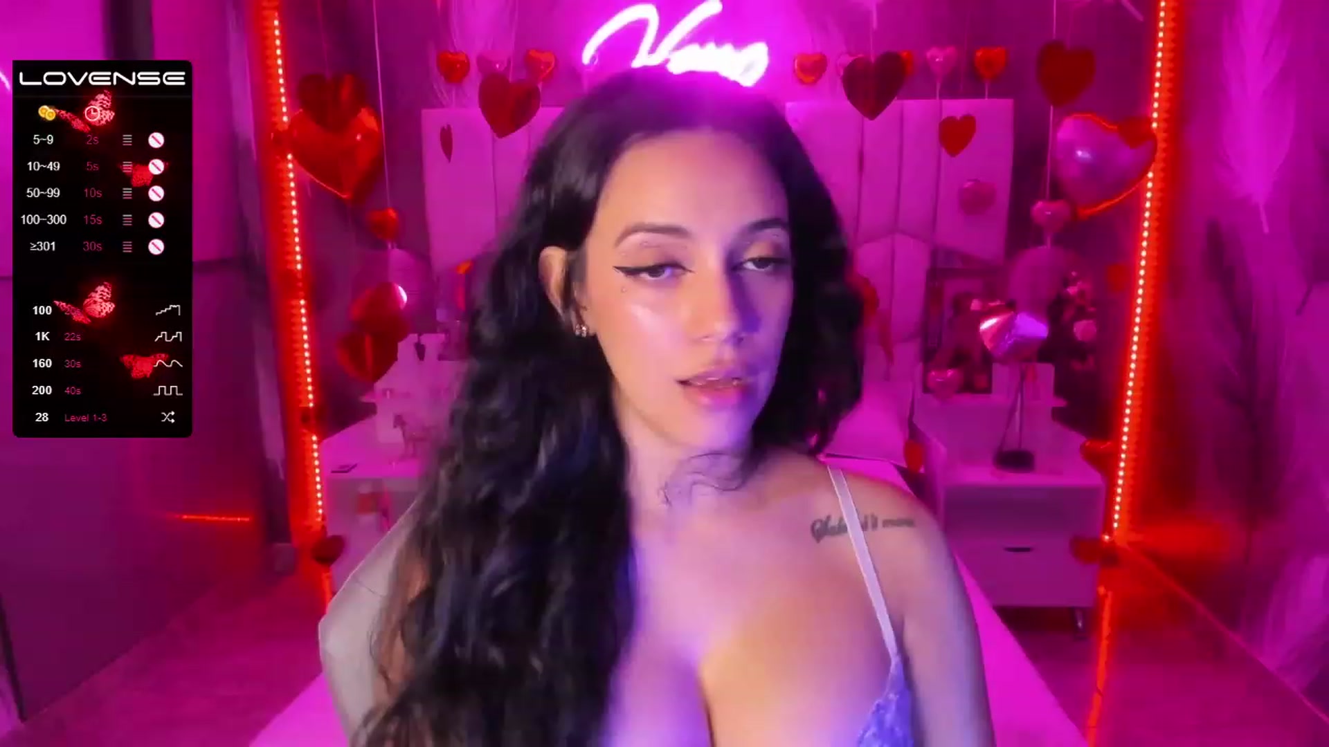 Gallery image thumbnail from SkinnyVeronik's myfreecams stream on, 02/14/2023, 16:32 image 14 of 20