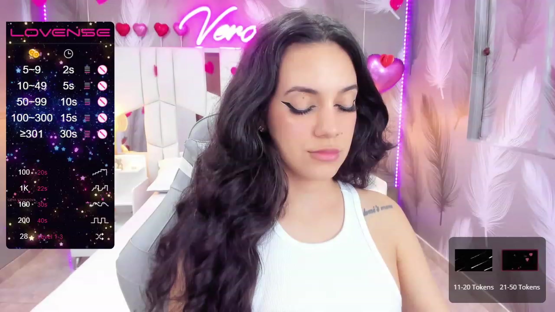 Gallery image thumbnail from SkinnyVeronik's myfreecams stream on, 02/15/2023, 13:24 image 14 of 20