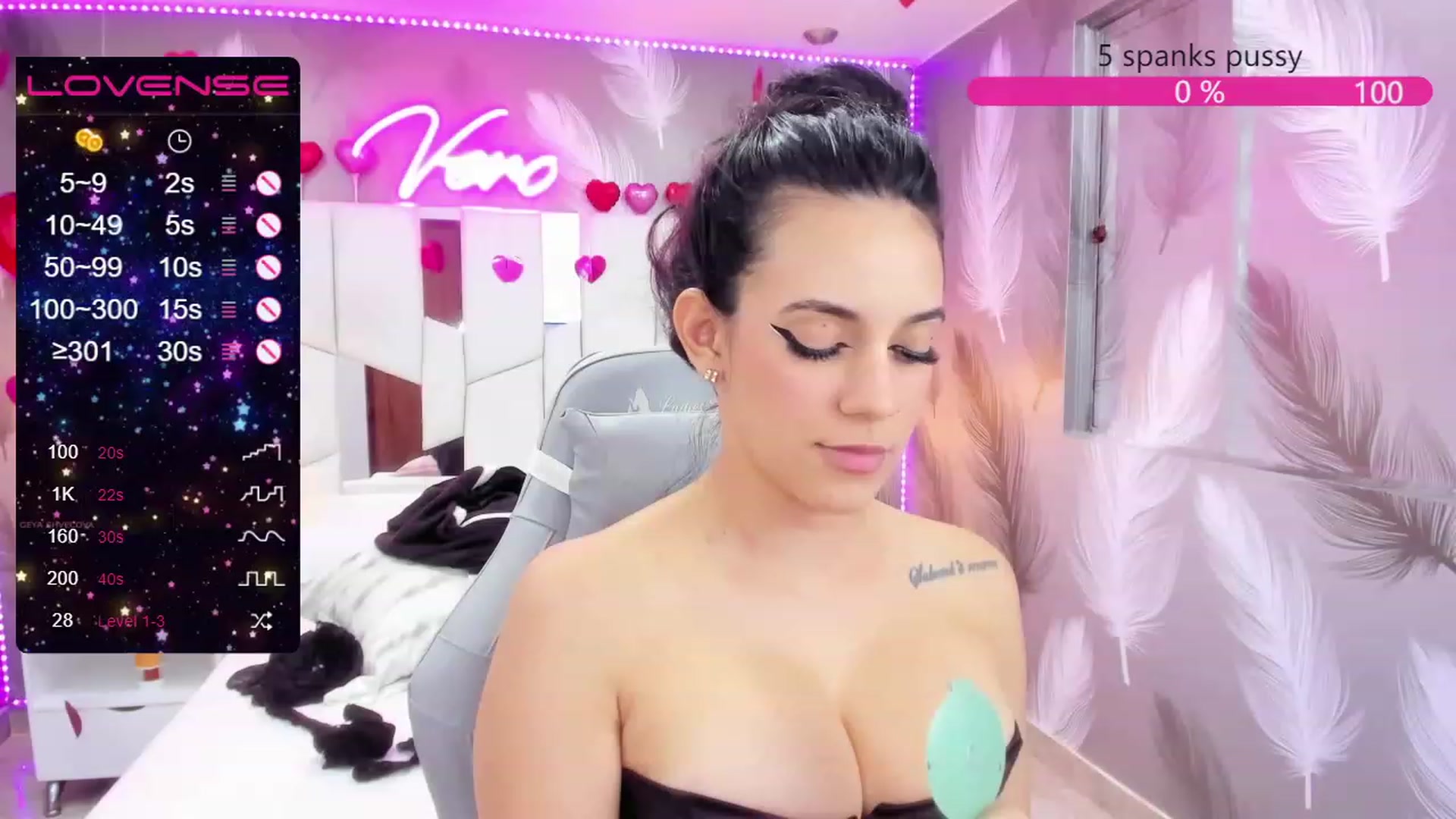 Gallery image thumbnail from SkinnyVeronik's myfreecams stream on, 02/15/2023, 15:53 image 20 of 20