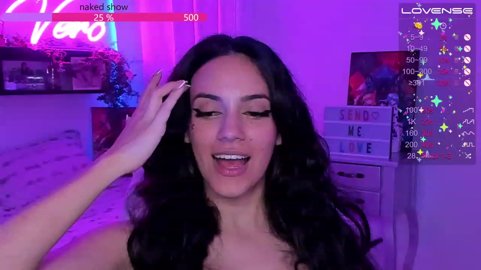 Gallery image thumbnail from SkinnyVeronik's myfreecams stream on, 03/28/2023, 17:17 image 5 of 20