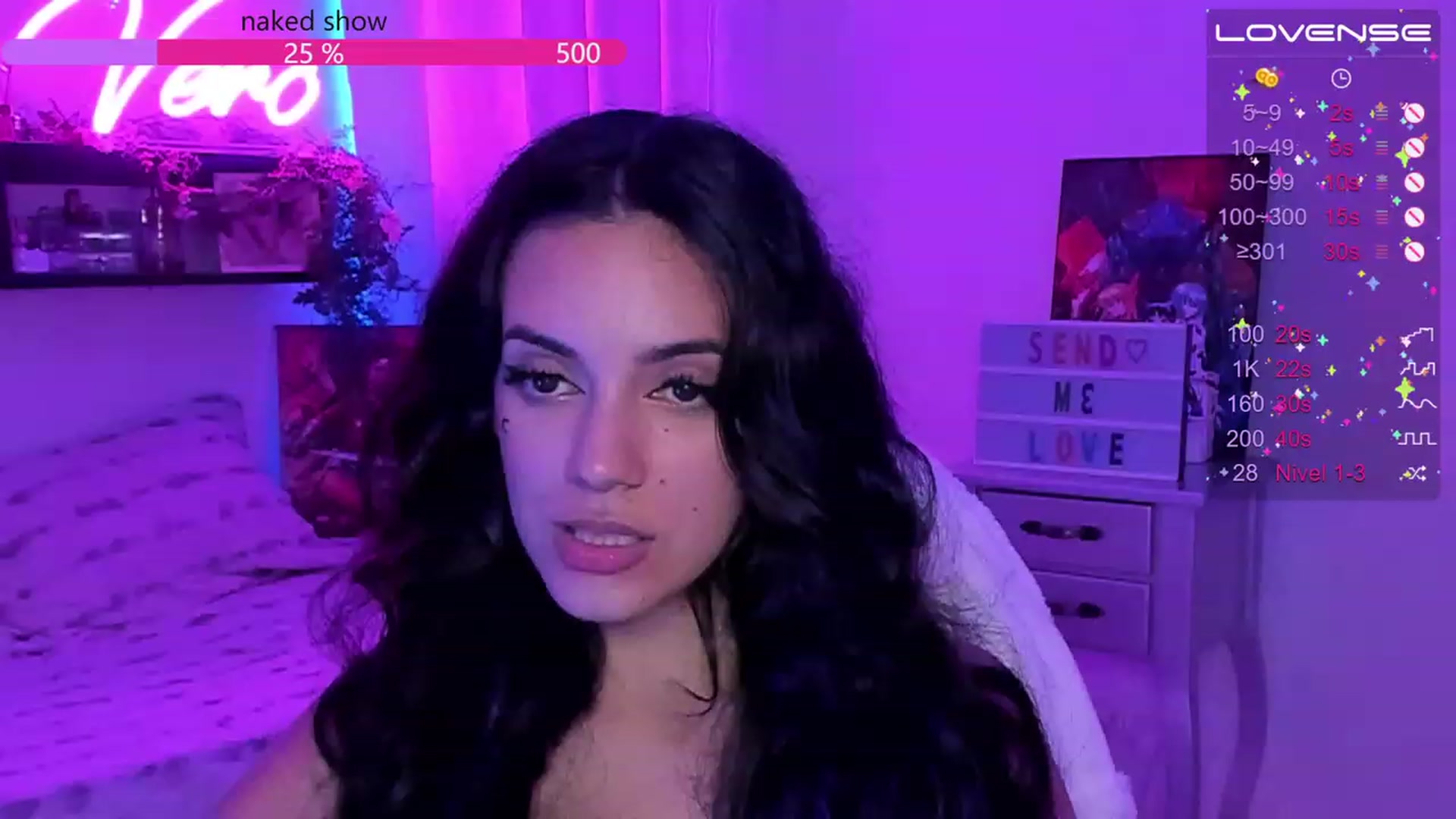Gallery image thumbnail from SkinnyVeronik's myfreecams stream on, 03/28/2023, 17:17 image 4 of 20