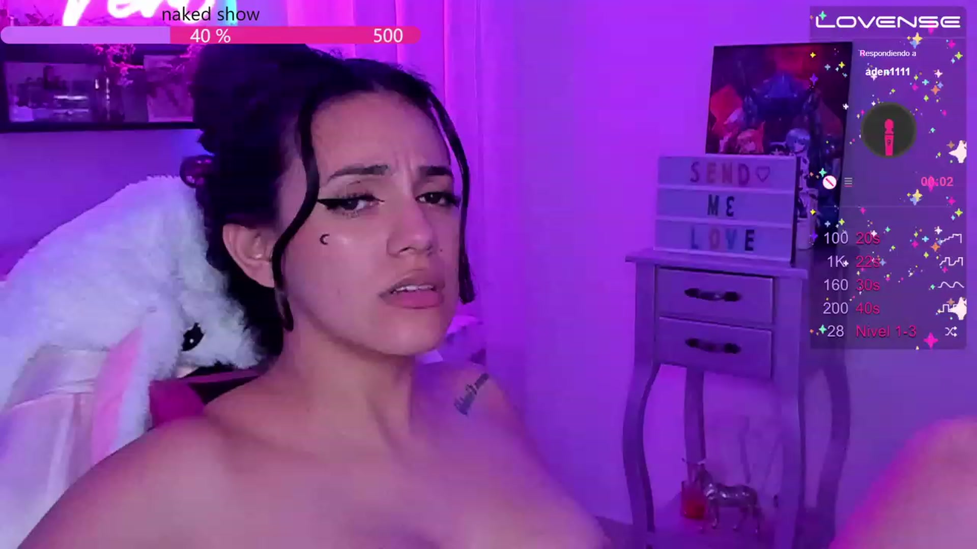 Gallery image thumbnail from SkinnyVeronik's myfreecams stream on, 03/28/2023, 17:17 image 10 of 20