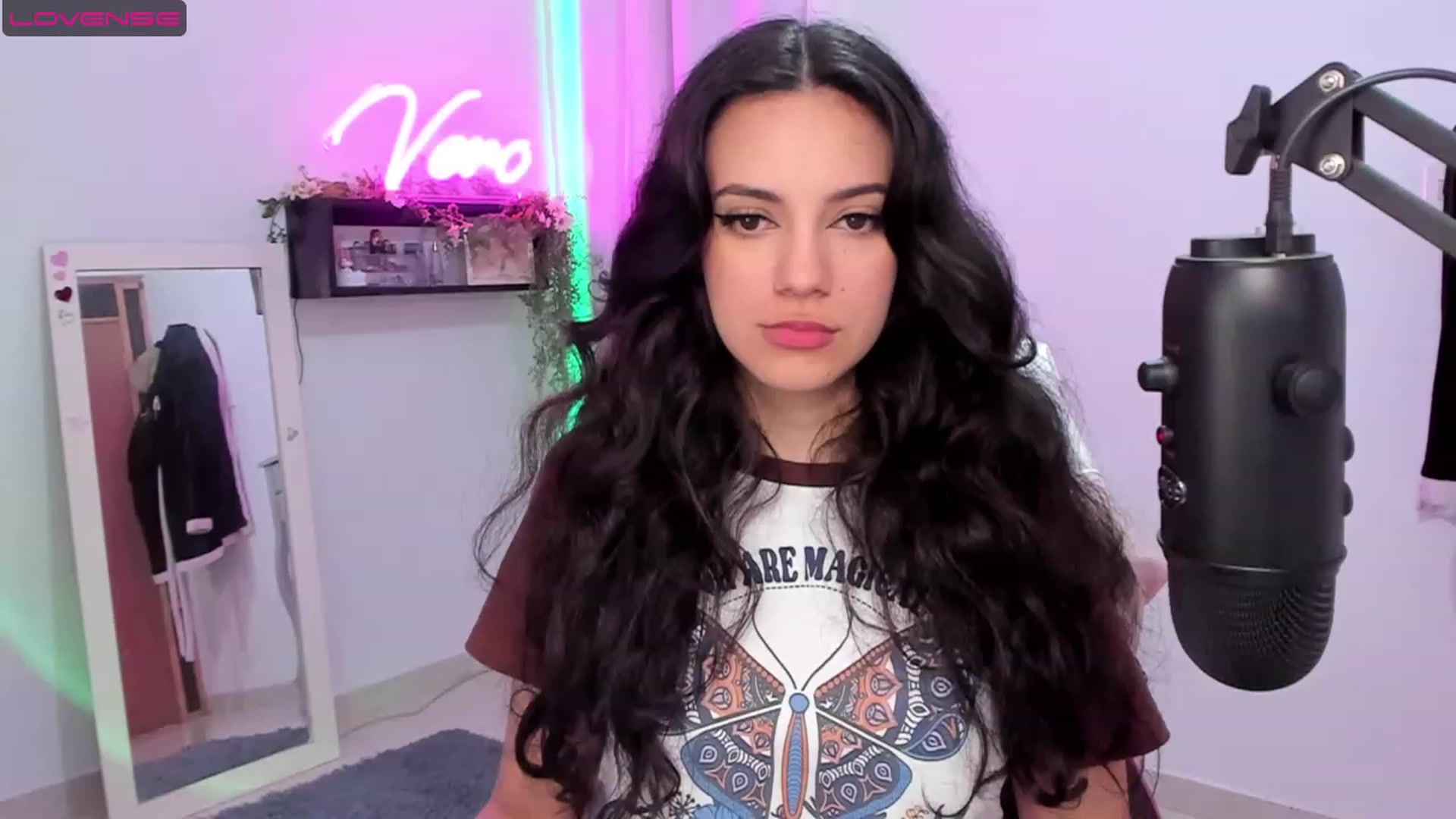 Gallery image thumbnail from SkinnyVeronik's myfreecams stream on, 04/29/2023, 16:01 image 8 of 20