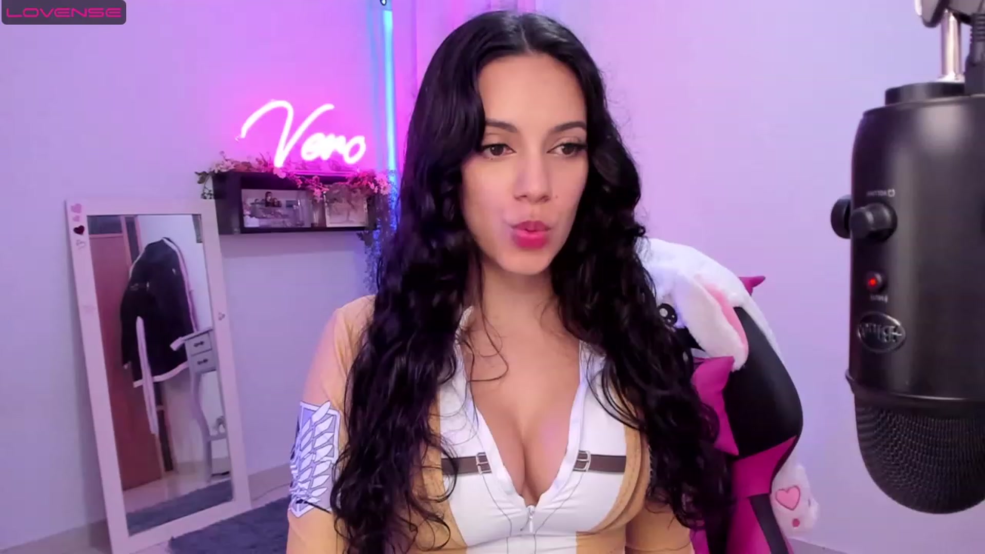 Gallery image thumbnail from SkinnyVeronik's myfreecams stream on, 05/09/2023, 14:06 image 1 of 20