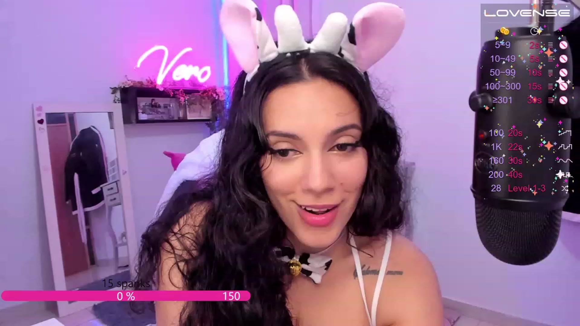 Gallery image thumbnail from SkinnyVeronik's myfreecams stream on, 05/09/2023, 14:06 image 17 of 20
