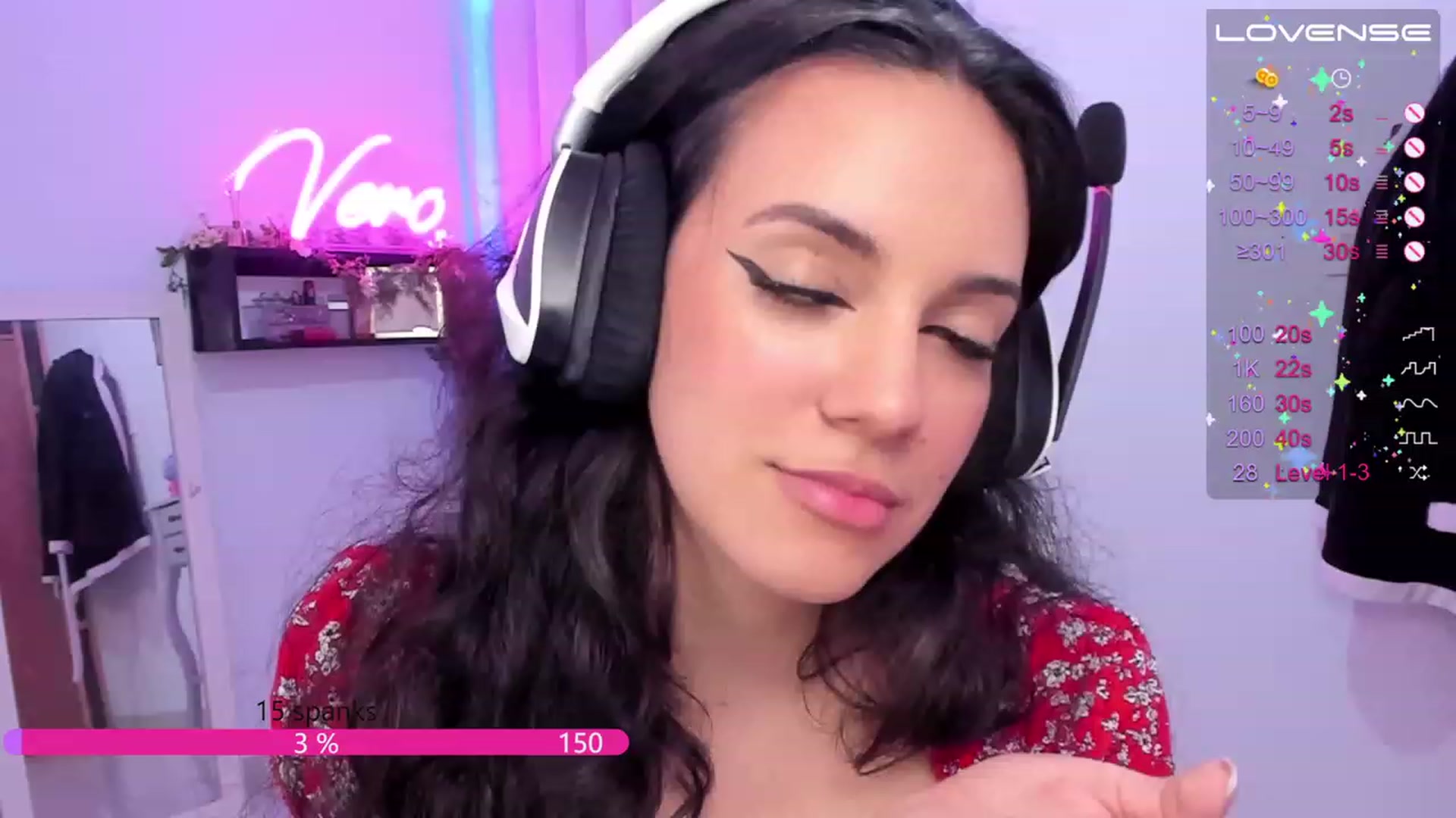 Gallery image thumbnail from SkinnyVeronik's myfreecams stream on, 06/07/2023, 14:56 image 10 of 20