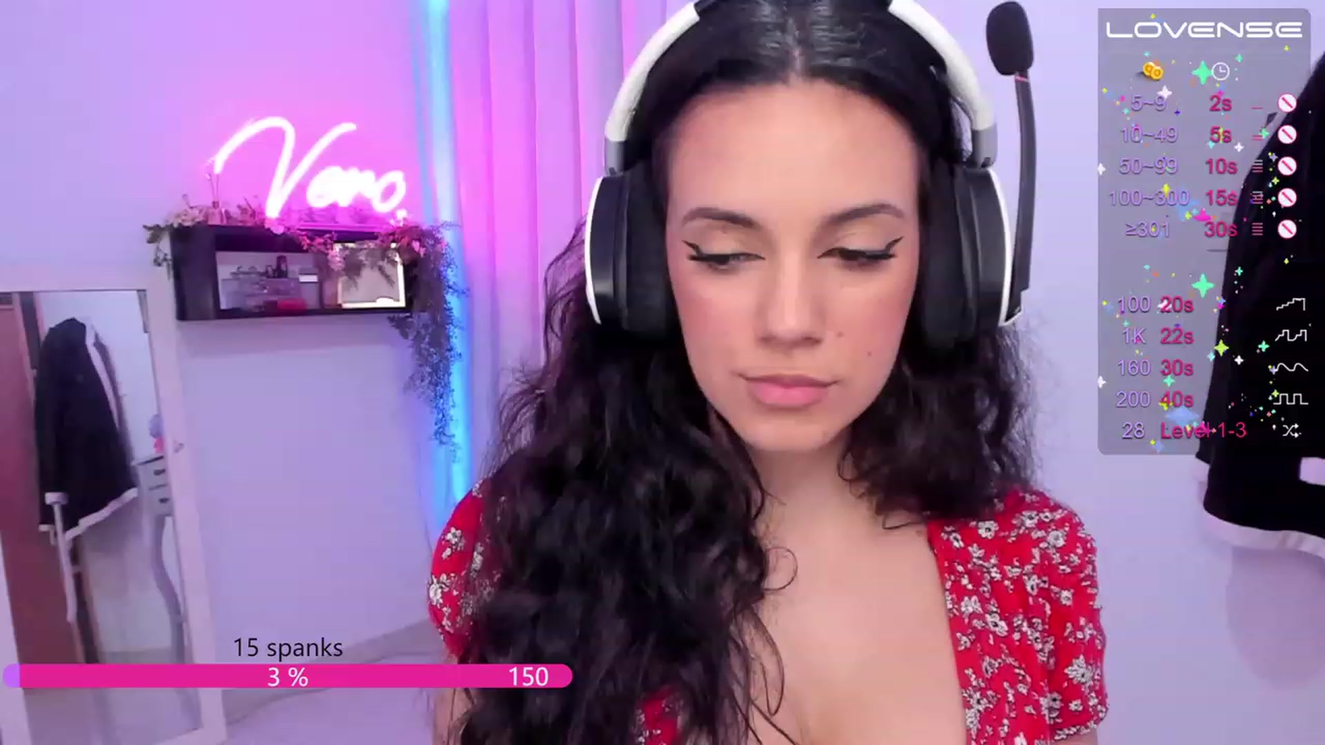 Gallery image thumbnail from SkinnyVeronik's myfreecams stream on, 06/07/2023, 14:56 image 5 of 20