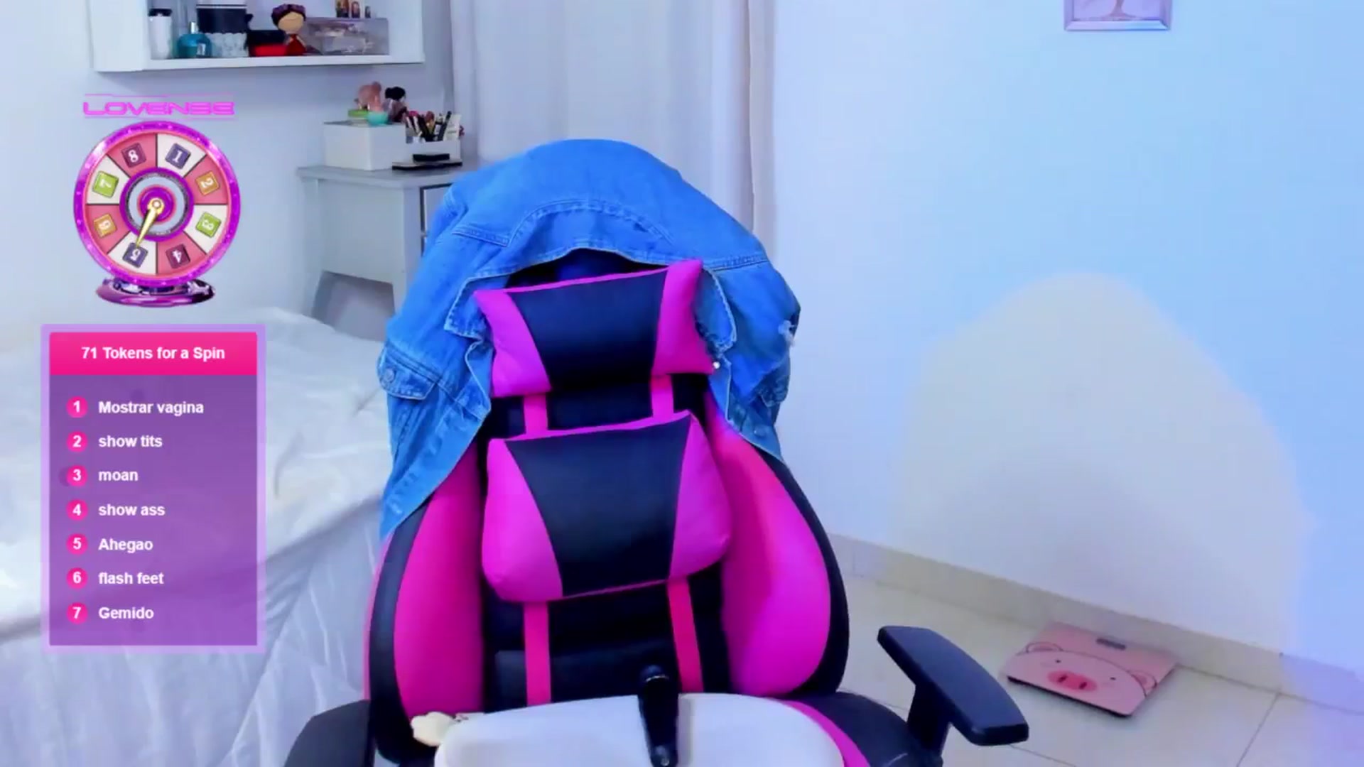 Gallery image thumbnail from SkinnyVeronik's myfreecams stream on, 06/25/2024, 03:21 image 20 of 20