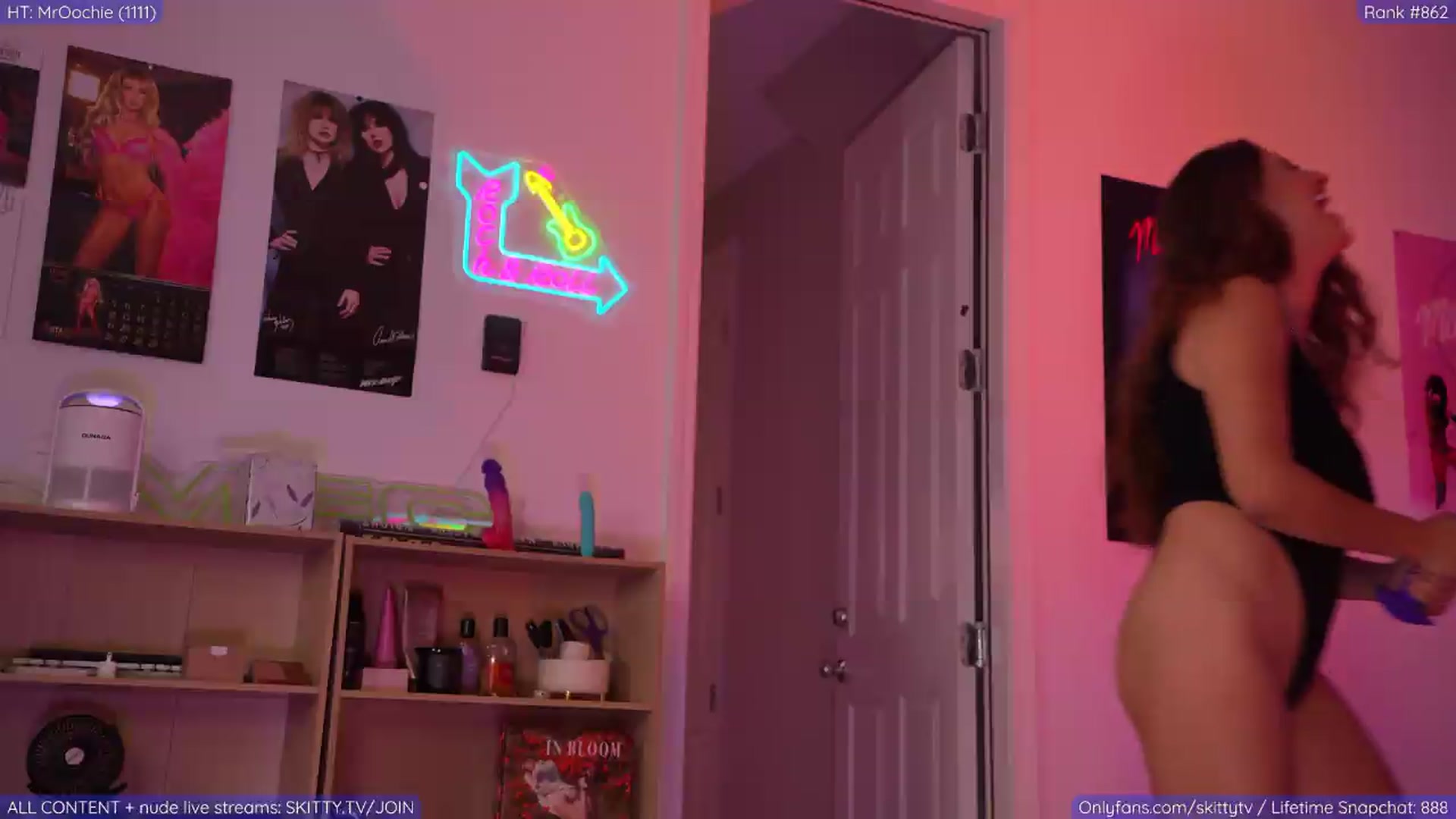 Gallery image thumbnail from Skitty's myfreecams stream on, 05/14/2026, 04:07 image 11 of 20
