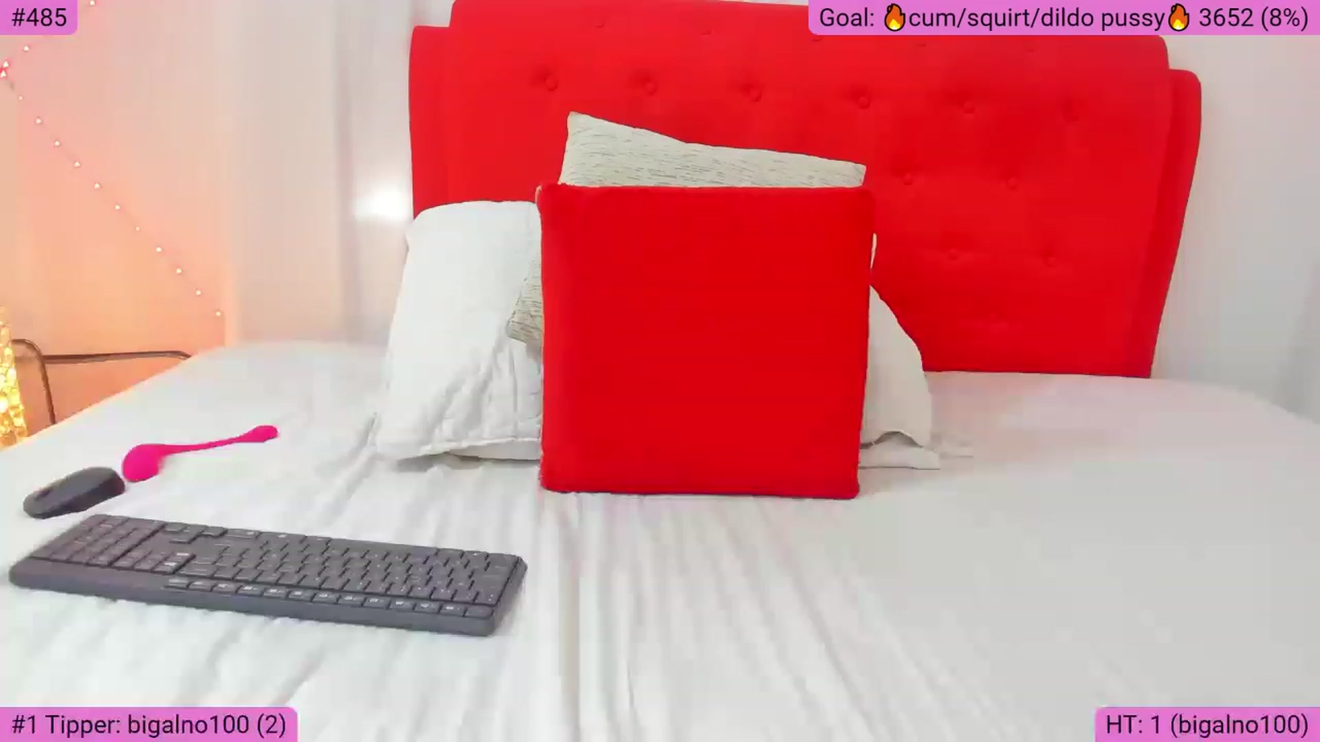Gallery image thumbnail from Sknnyysweettt's myfreecams stream on, 11/16/2022, 18:03 image 16 of 20
