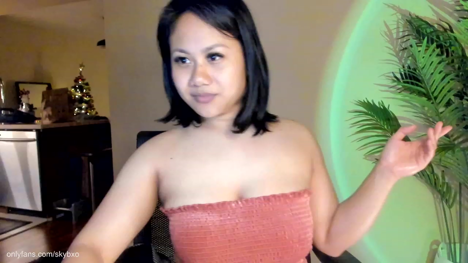 Gallery image thumbnail from SkyB_'s myfreecams stream on, 01/21/2023, 06:54 image 13 of 20