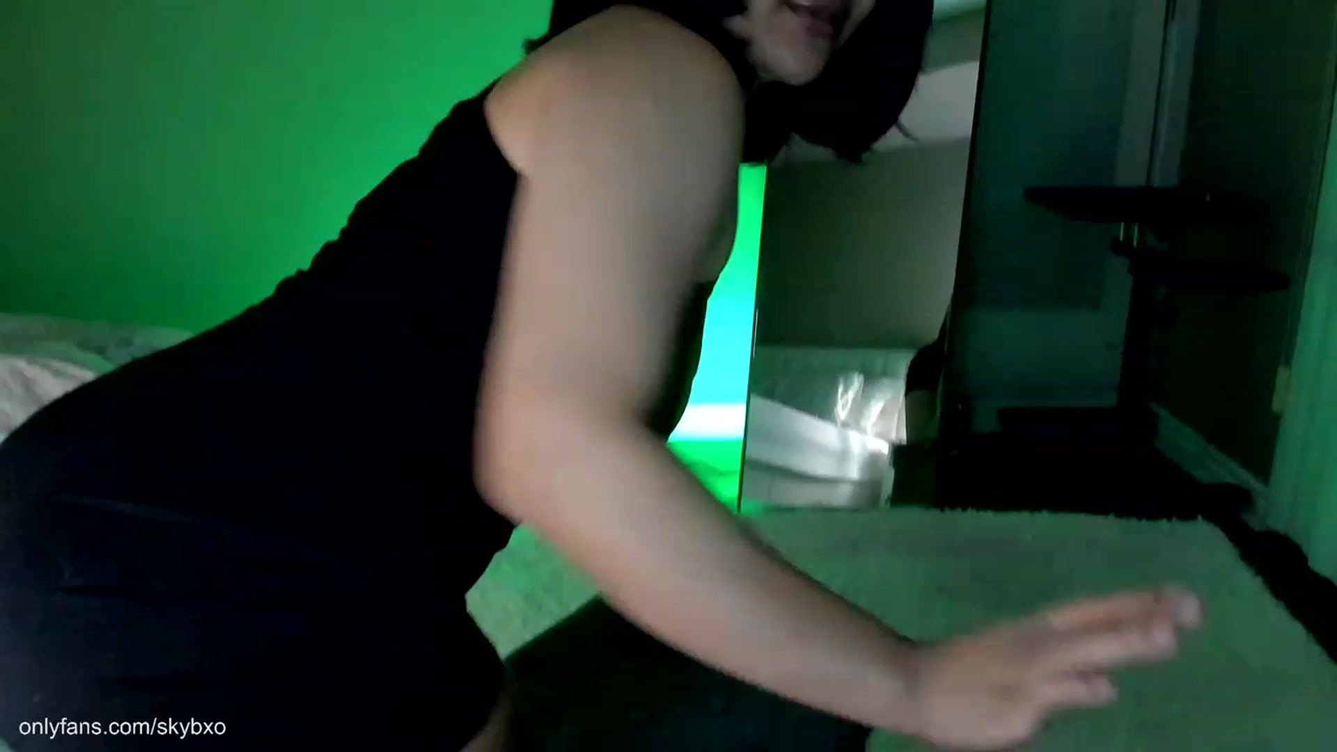Gallery image thumbnail from SkyB_'s myfreecams stream on, 01/22/2023, 01:24 image 12 of 20
