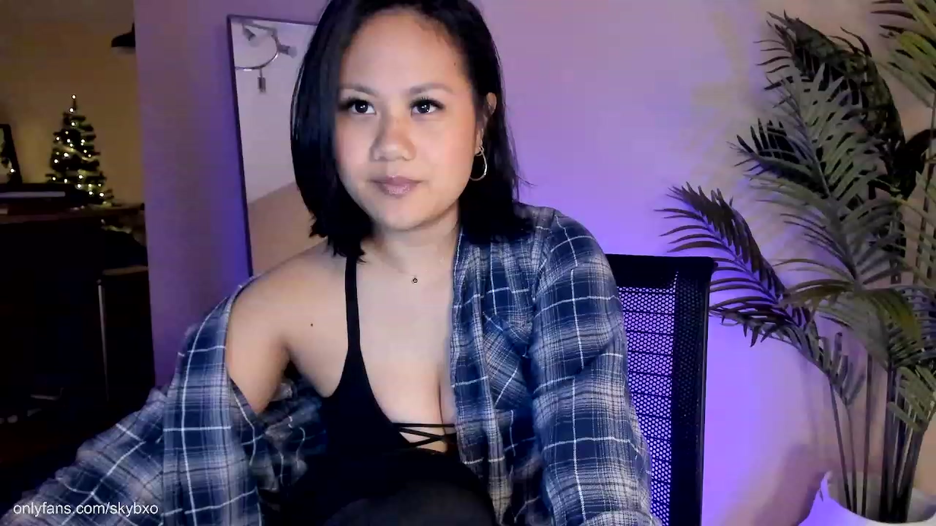 Gallery image thumbnail from SkyB_'s myfreecams stream on, 01/27/2023, 01:34 image 3 of 20