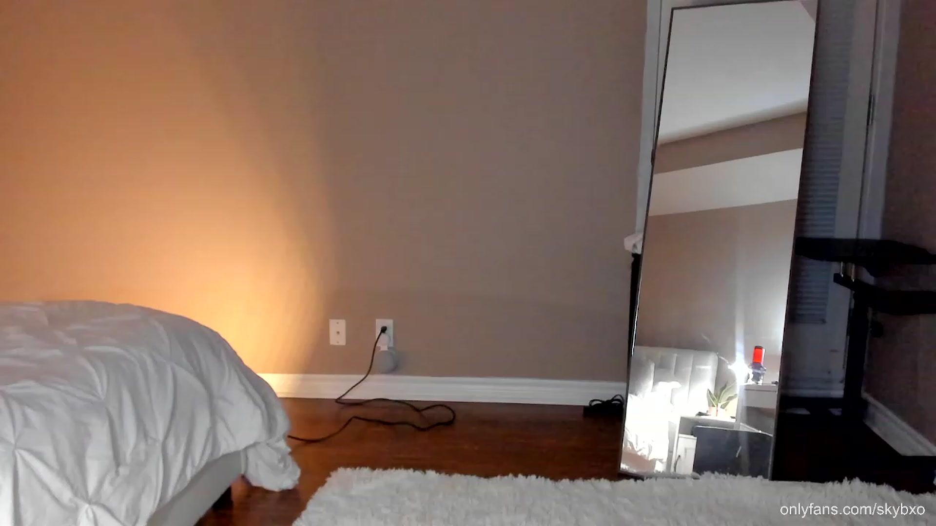 Gallery image thumbnail from SkyB_'s myfreecams stream on, 02/08/2023, 03:03 image 4 of 20