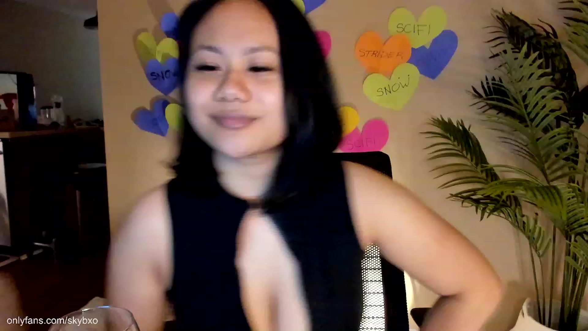 Gallery image thumbnail from SkyB_'s myfreecams stream on, 02/14/2023, 02:12 image 6 of 20